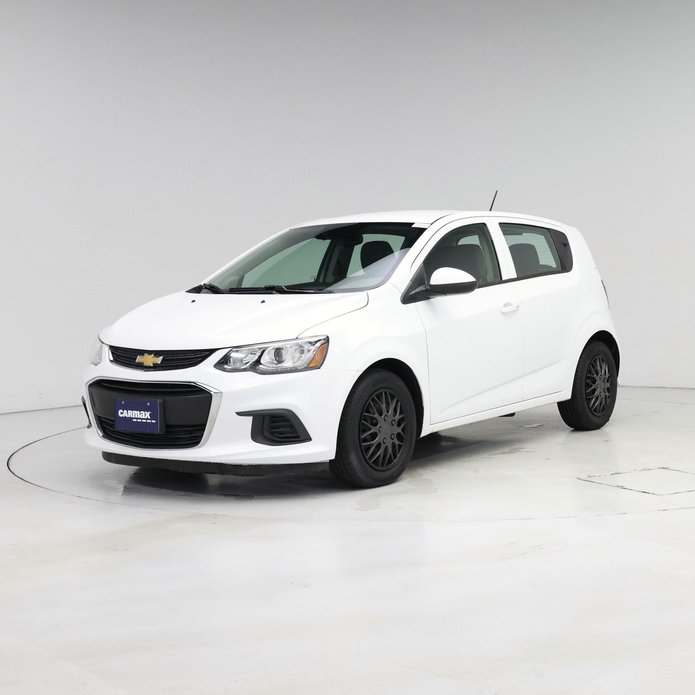 Thumbnail: 2020 Chevrolet Sonic - 4