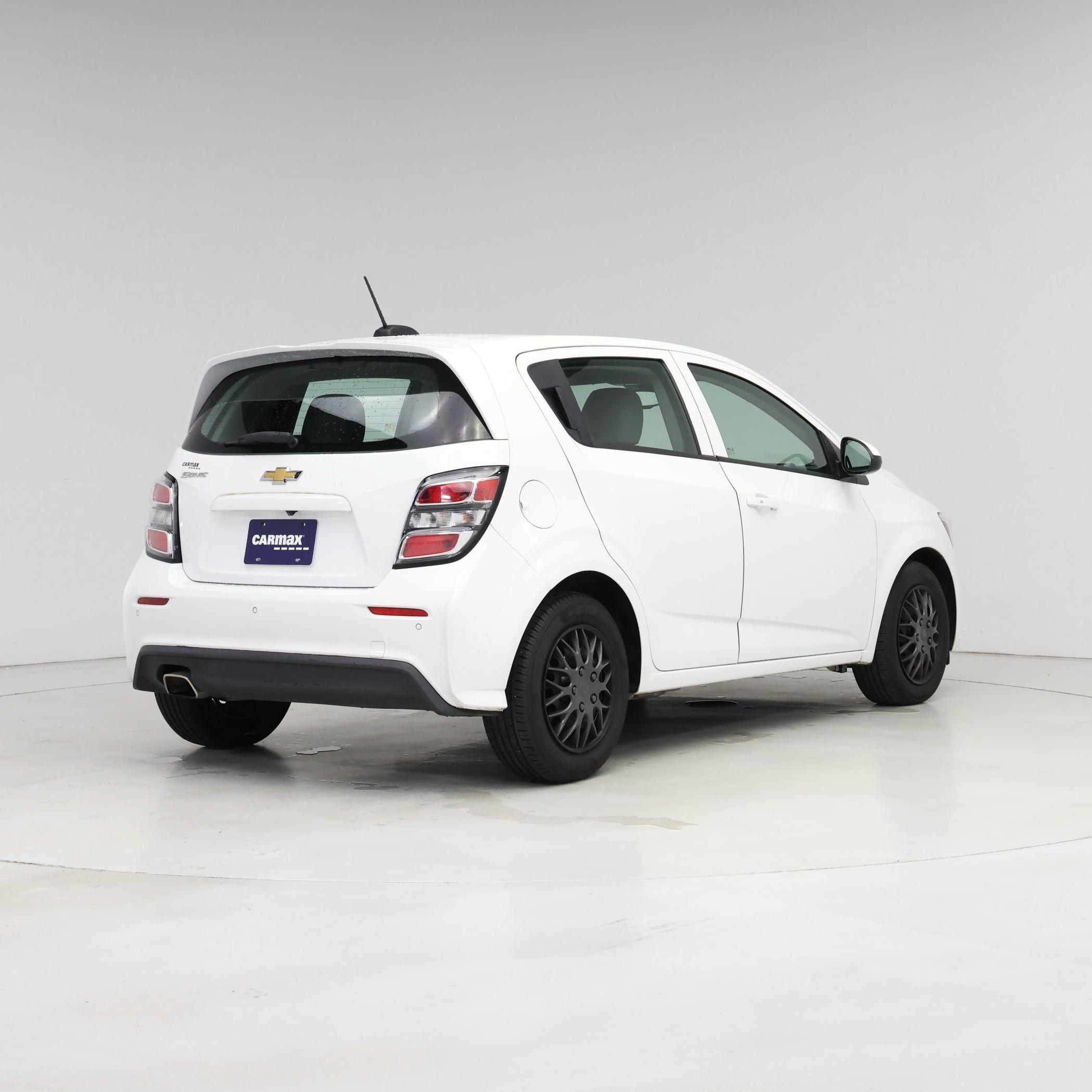 Thumbnail: 2020 Chevrolet Sonic - 8