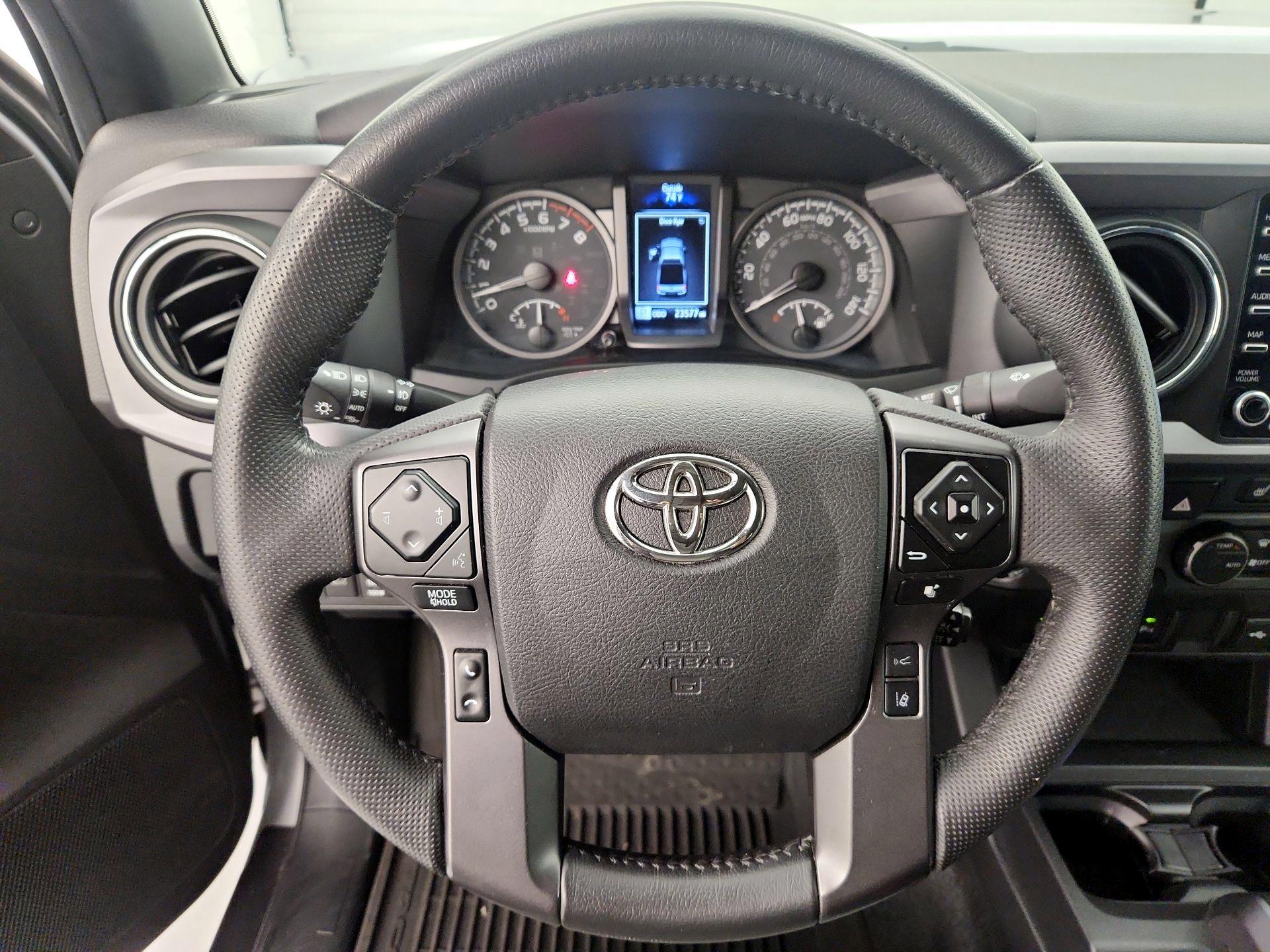 Thumbnail: 2022 Toyota Tacoma - 10