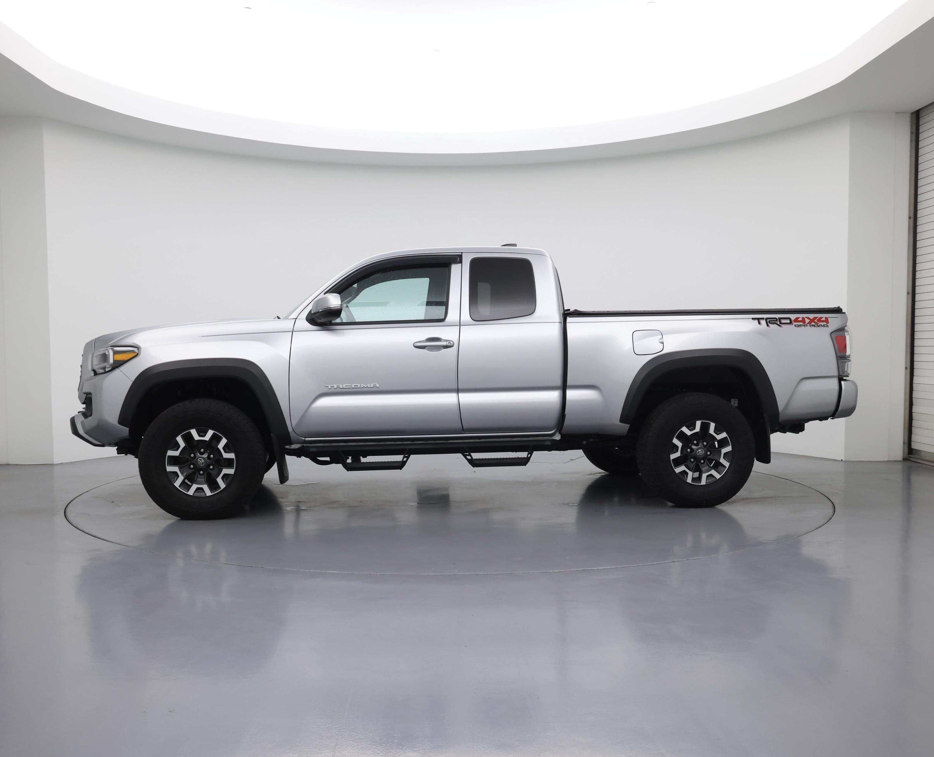 Thumbnail: 2022 Toyota Tacoma - 3