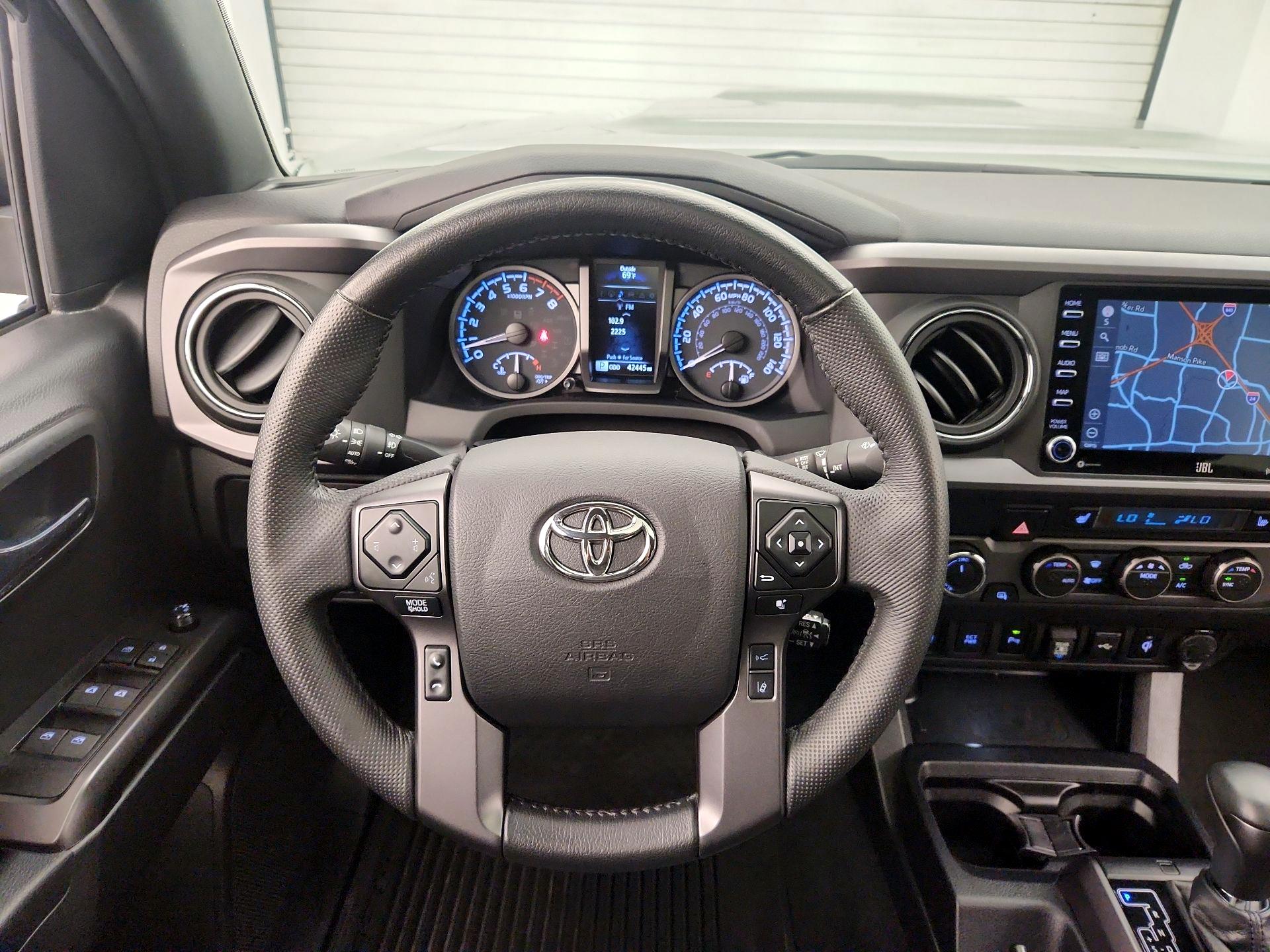 Thumbnail: 2022 Toyota Tacoma - 10