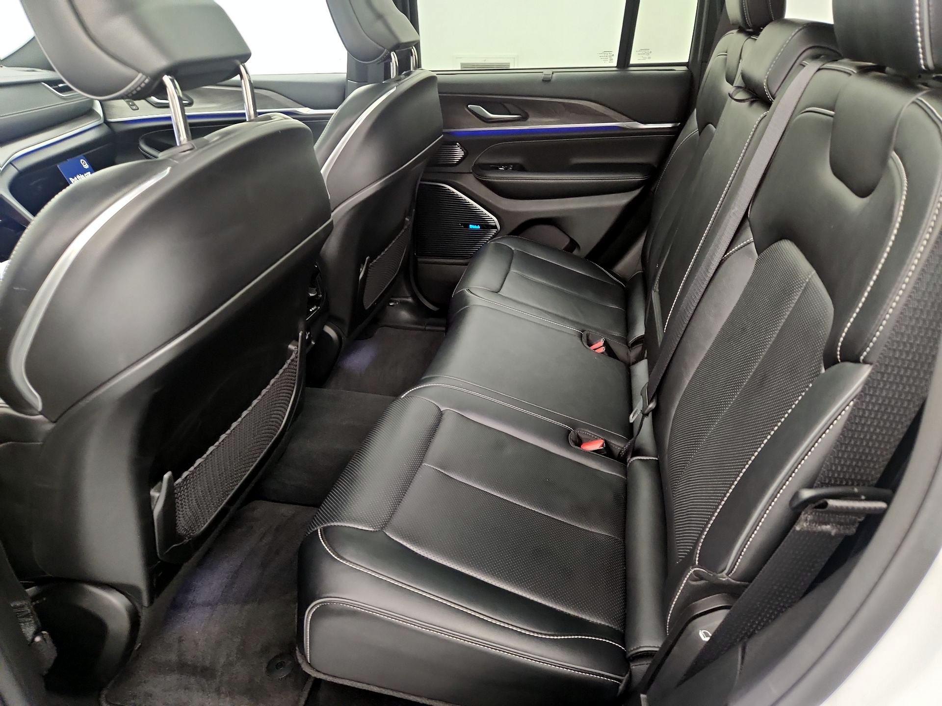 Thumbnail: 2022 Jeep Grand Cherokee - 19