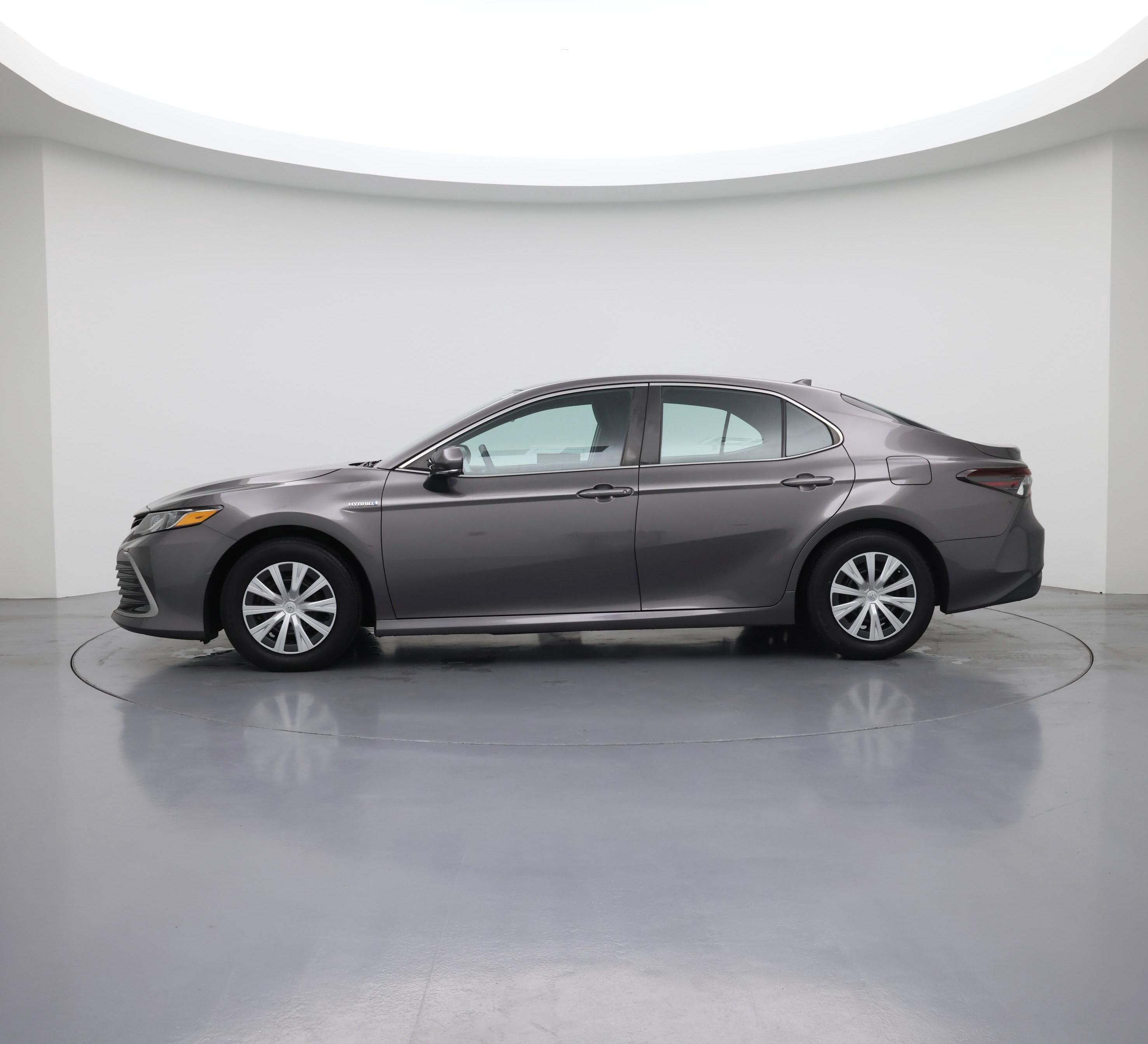 Thumbnail: 2021 Toyota Camry - 3