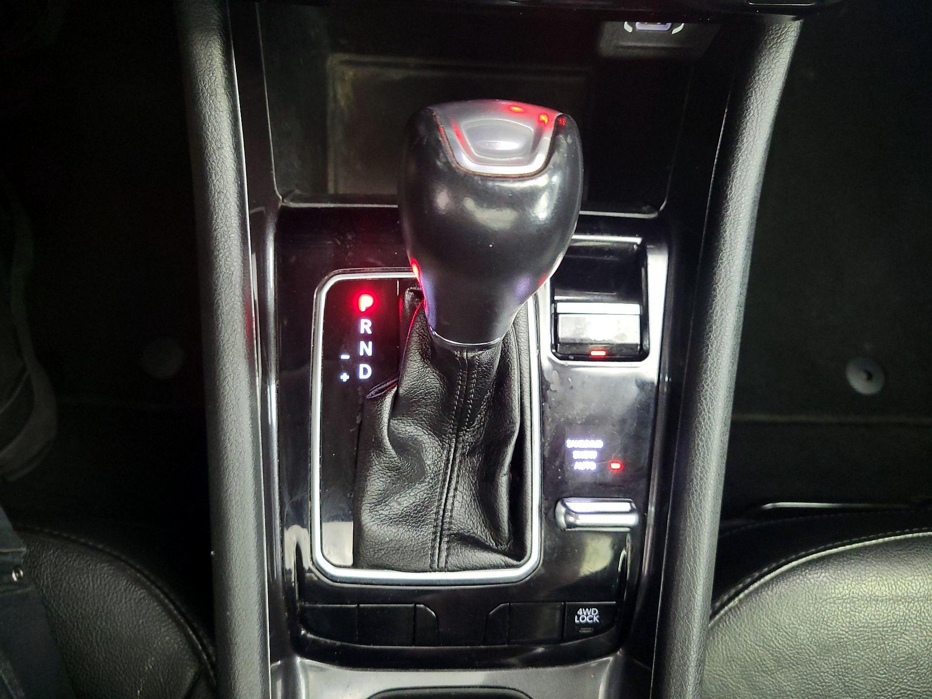 Thumbnail: 2022 Jeep Compass - 17