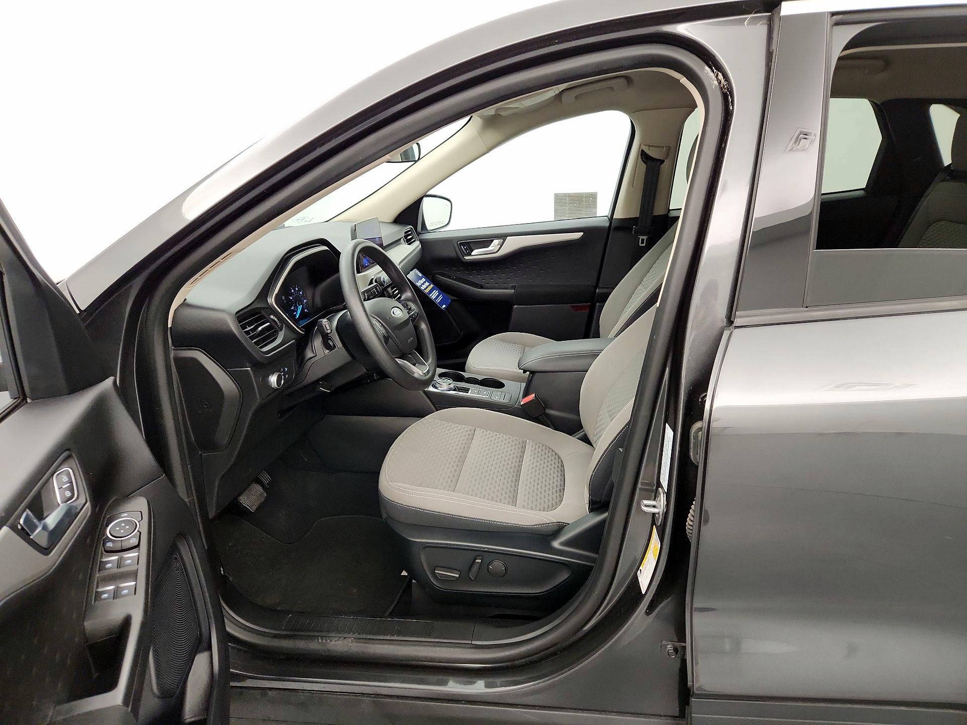 Thumbnail: 2020 Ford Escape - 11
