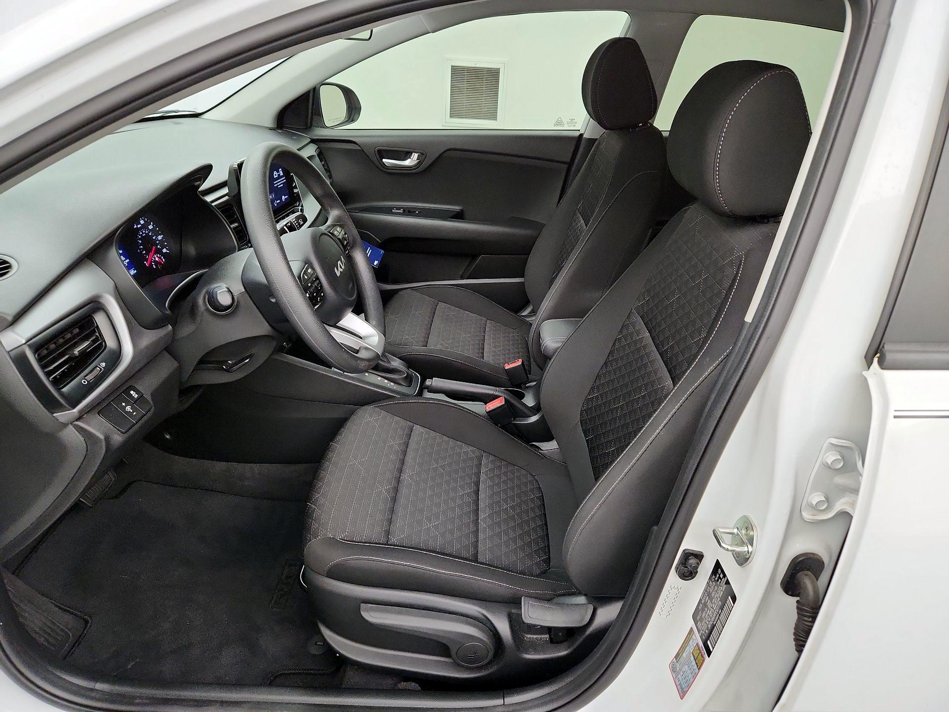 Thumbnail: 2023 Kia Rio - 11