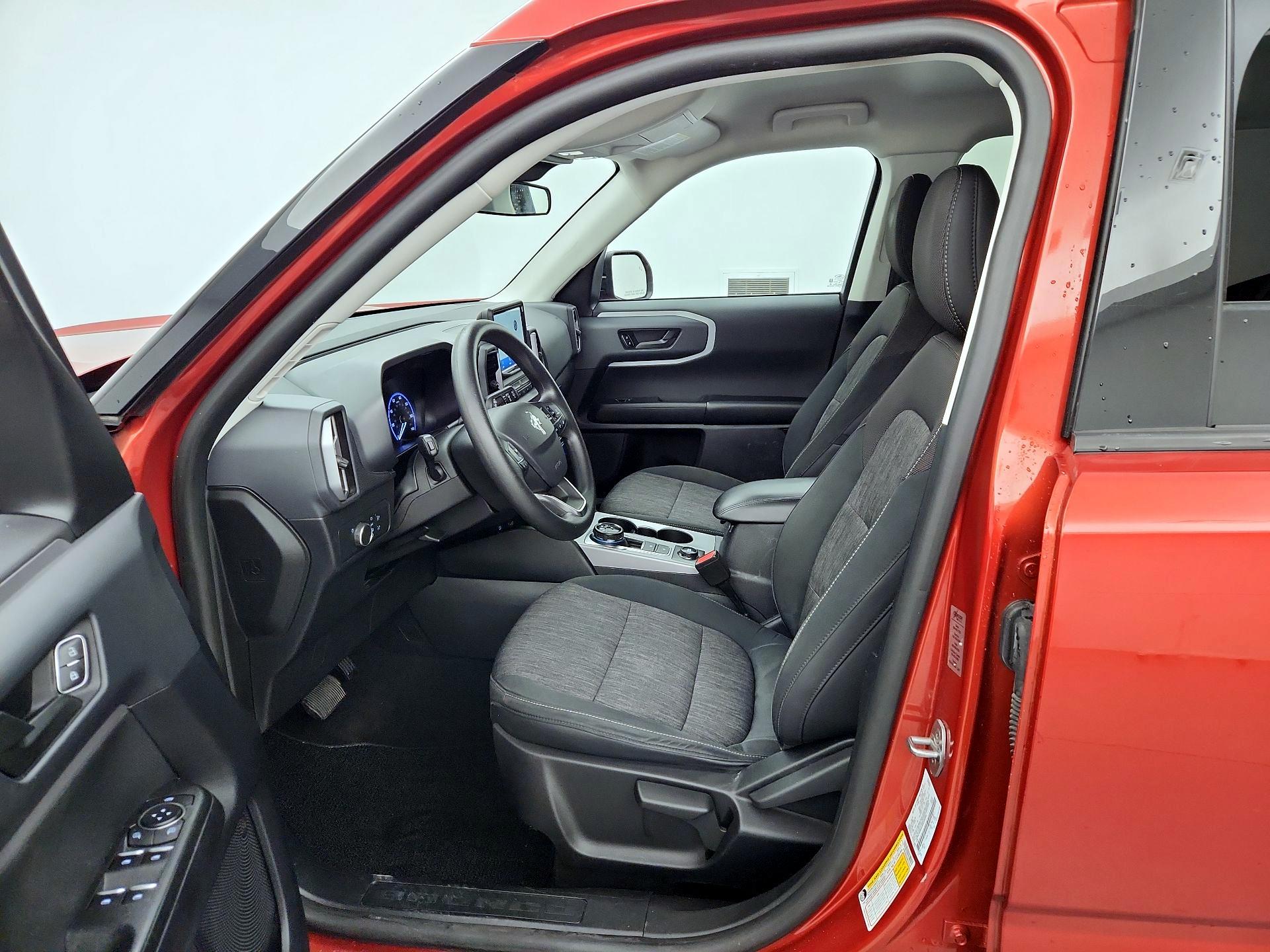 Thumbnail: 2022 Ford Bronco Sport - 11