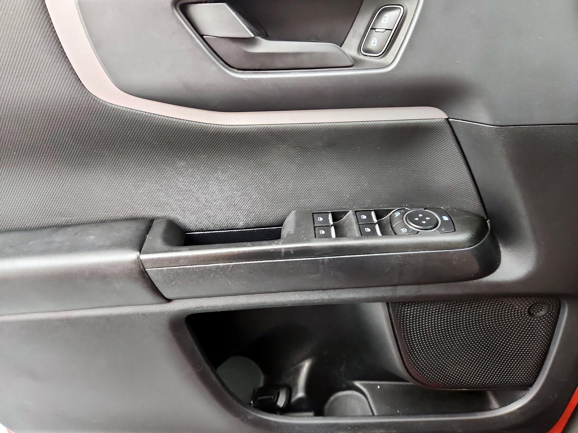 Thumbnail: 2022 Ford Bronco Sport - 12