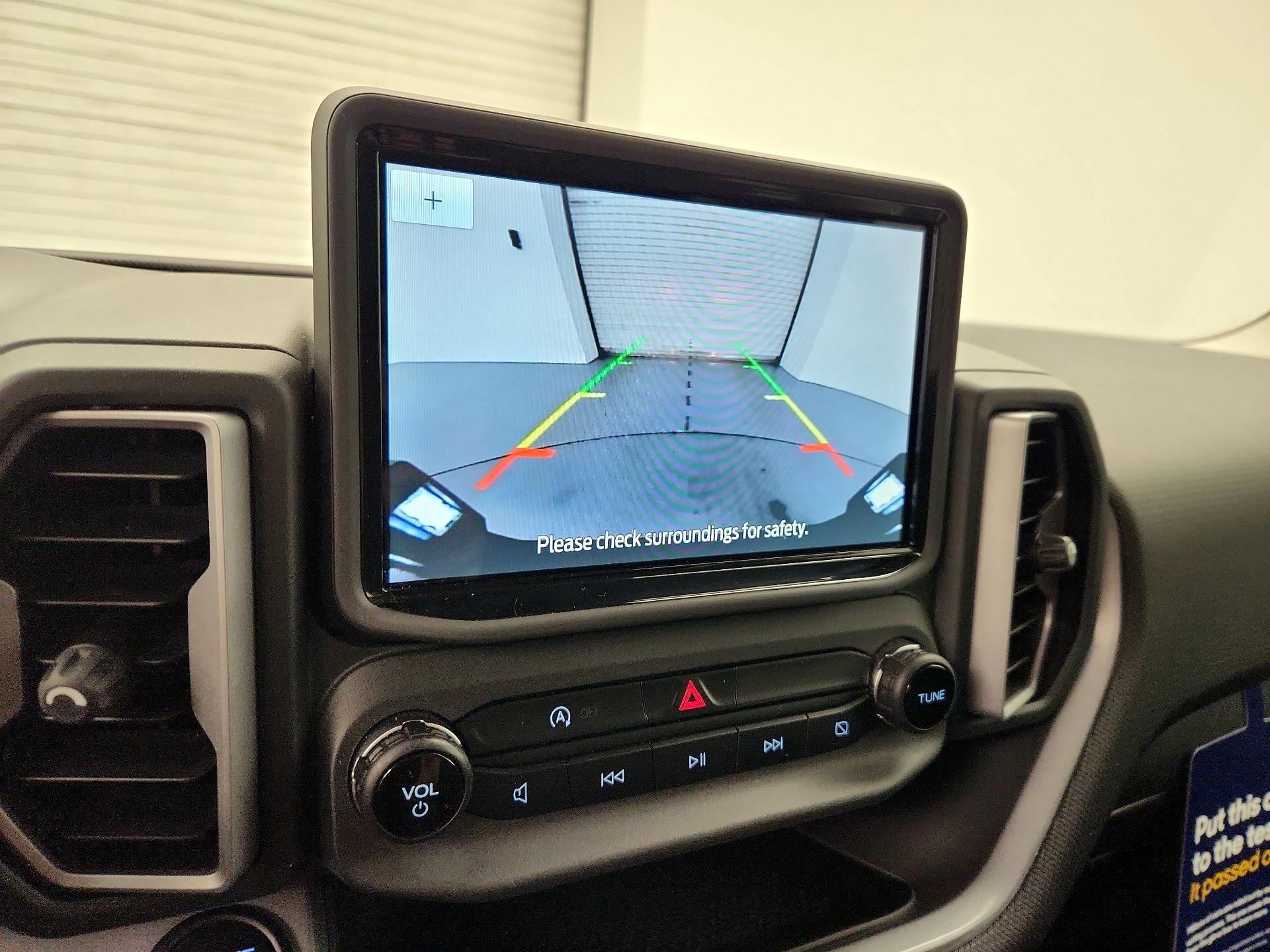 Thumbnail: 2022 Ford Bronco Sport - 14