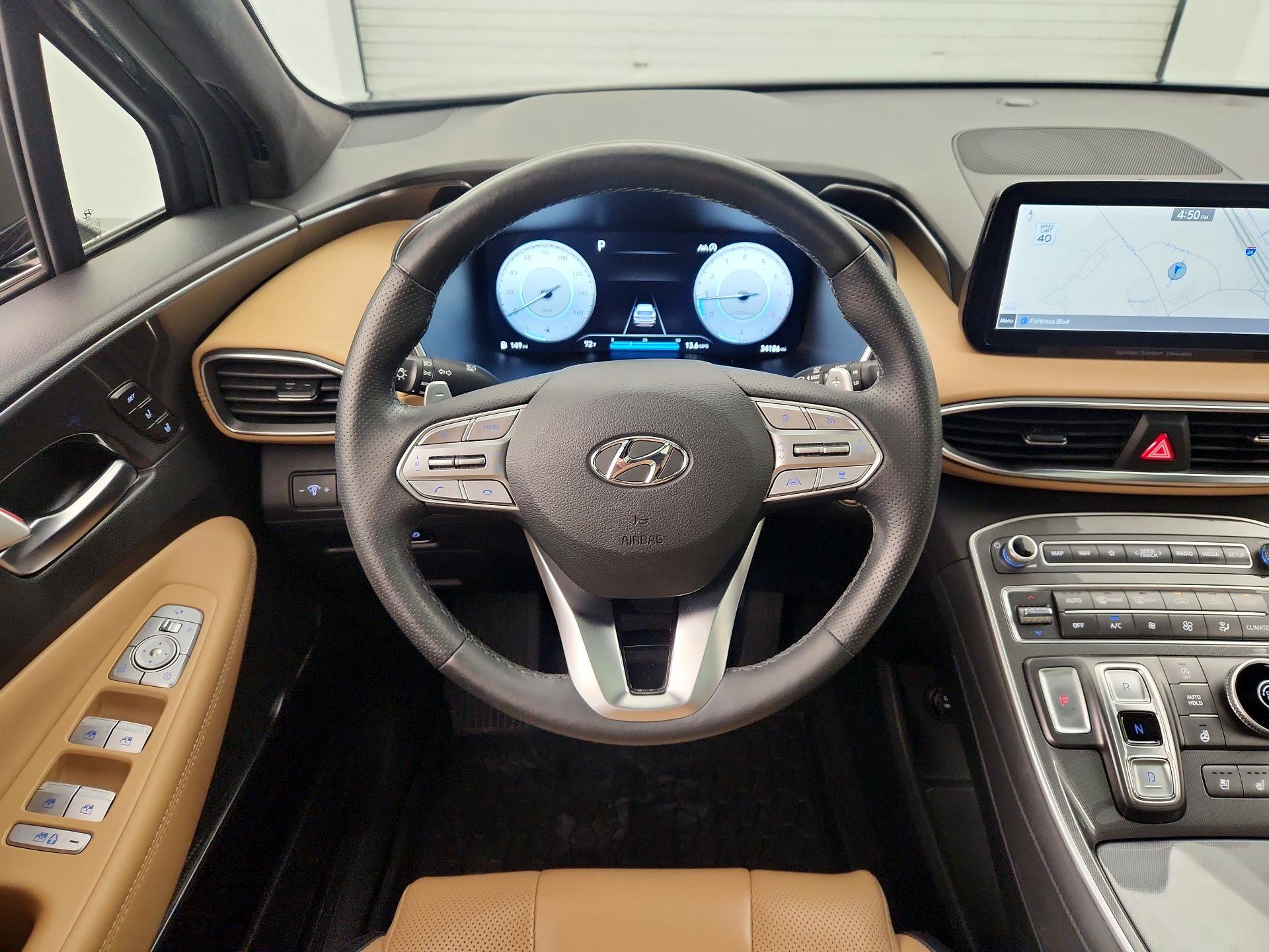 Thumbnail: 2022 Hyundai Santa Fe - 10
