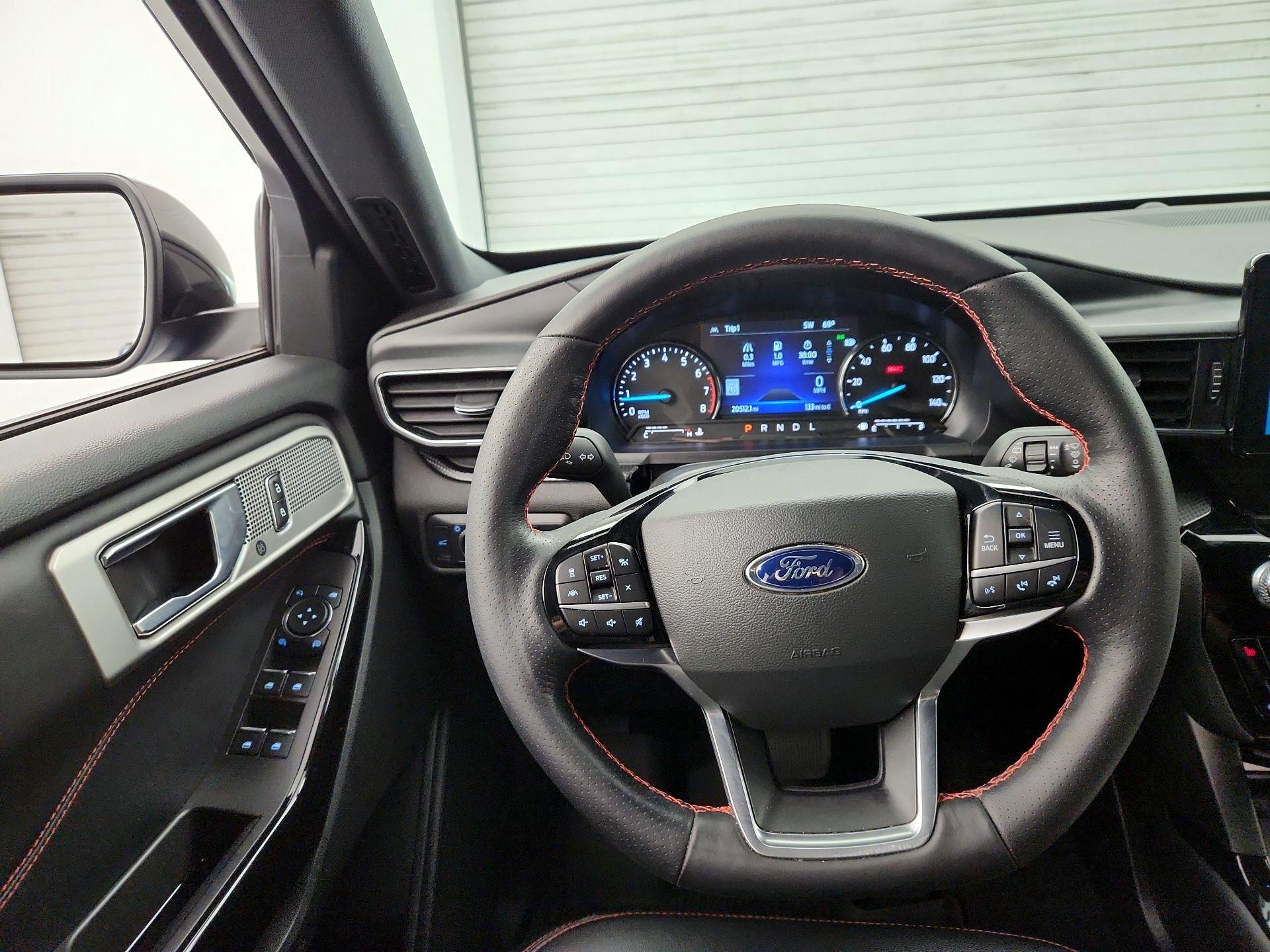 Thumbnail: 2022 Ford Explorer - 10
