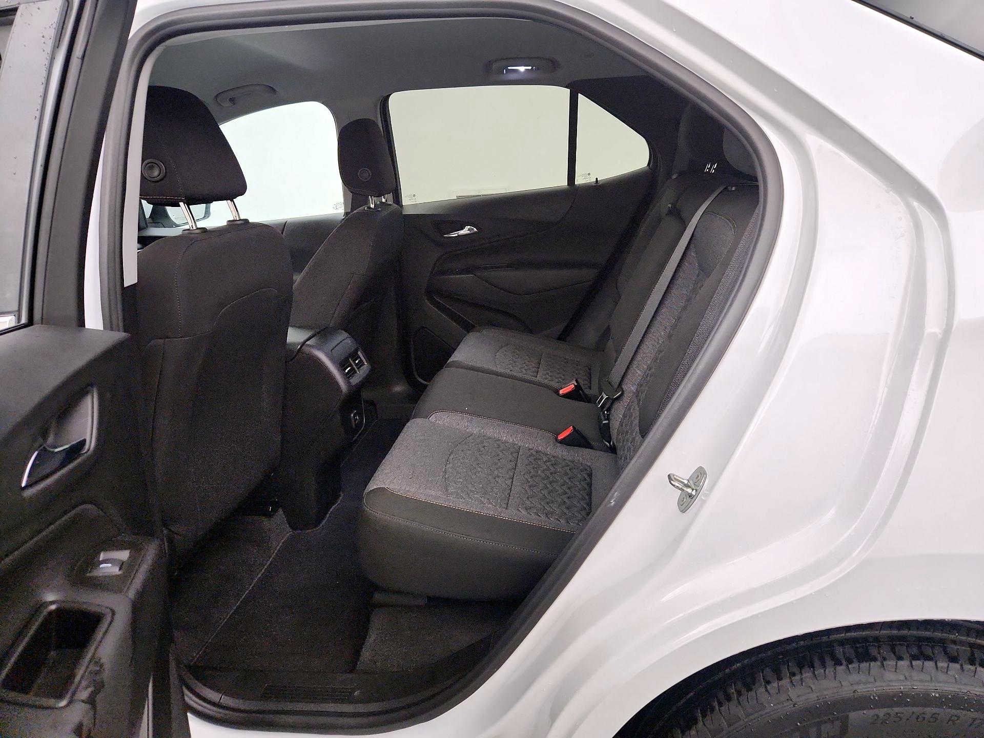 Thumbnail: 2022 Chevrolet Equinox - 18