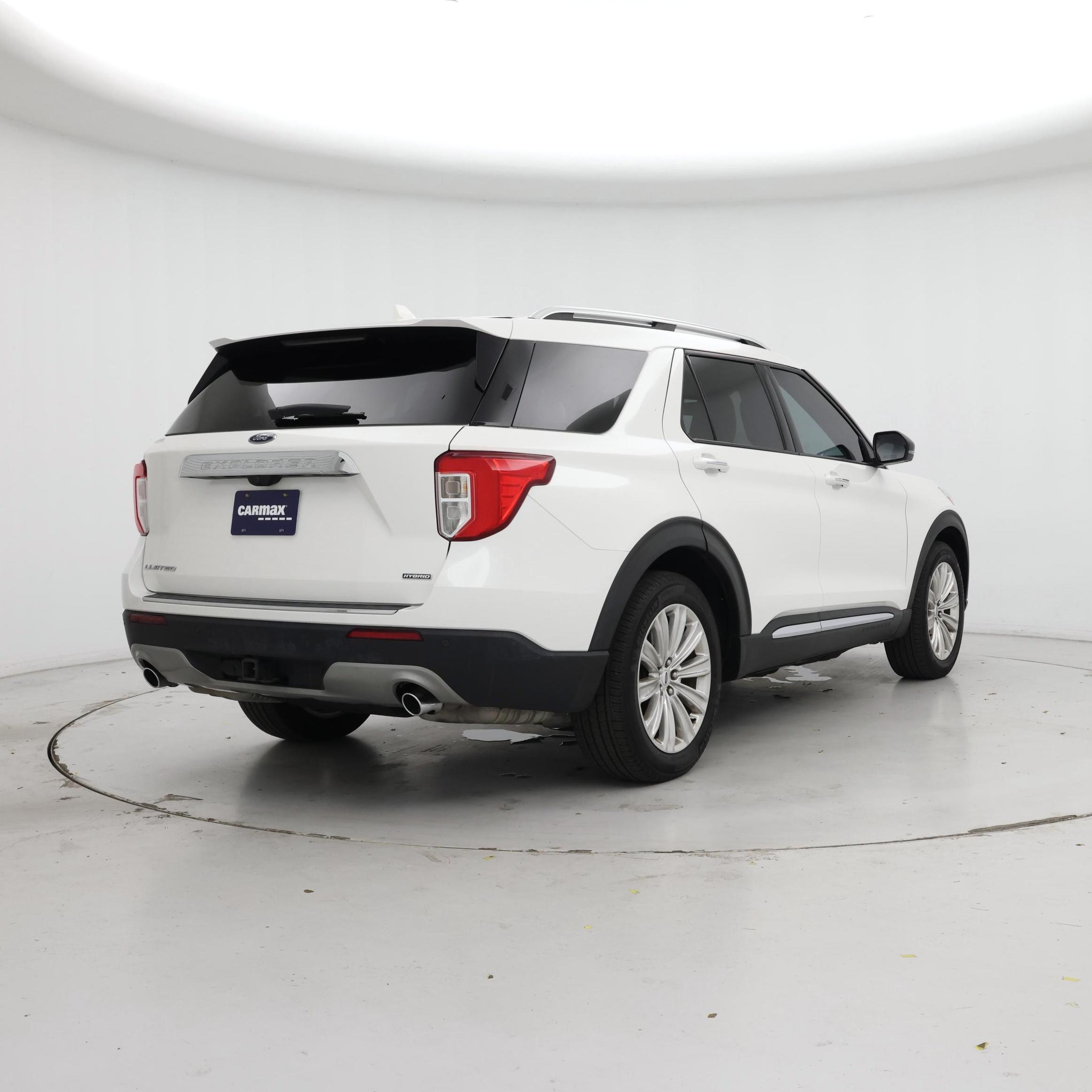 Thumbnail: 2021 Ford Explorer - 8