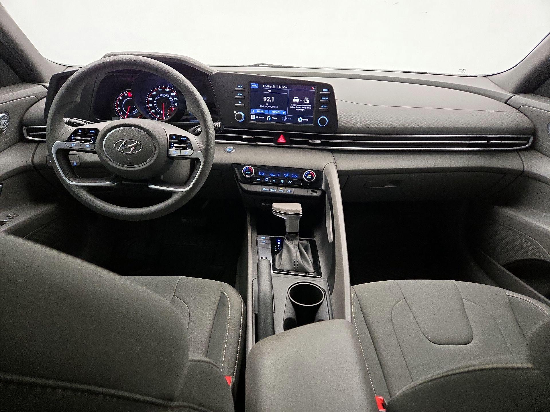 Thumbnail: 2022 Hyundai Elantra - 9