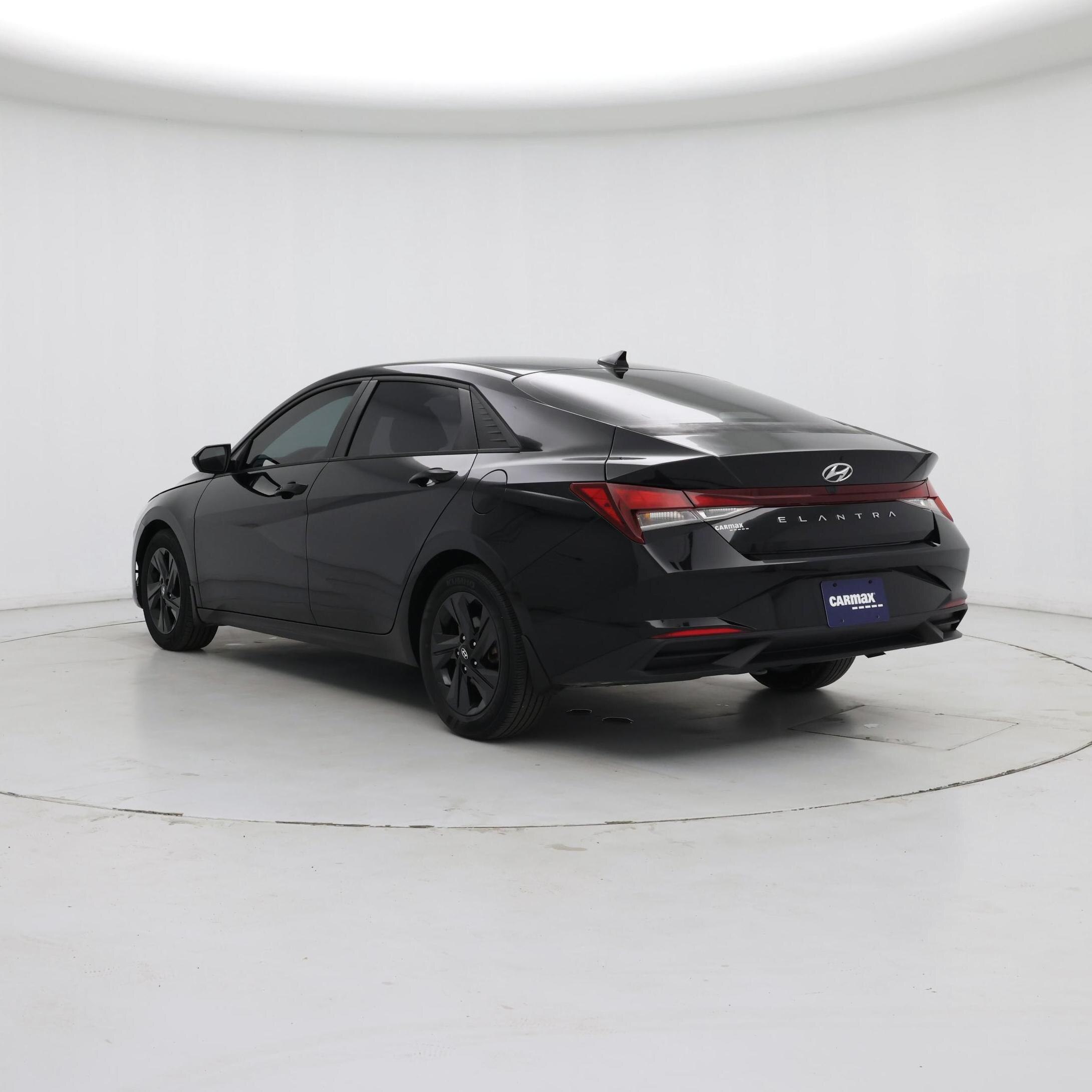 Thumbnail: 2022 Hyundai Elantra - 2