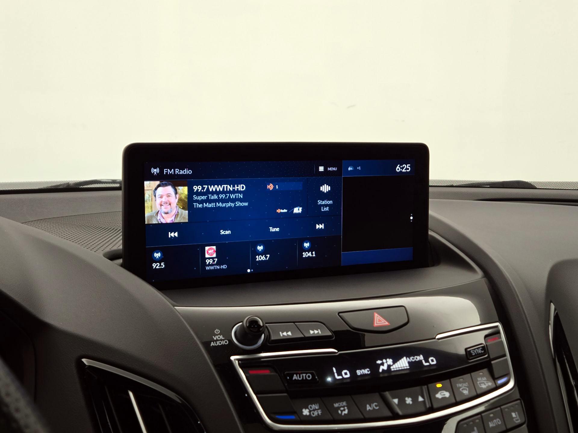 Thumbnail: 2021 Acura RDX - 16