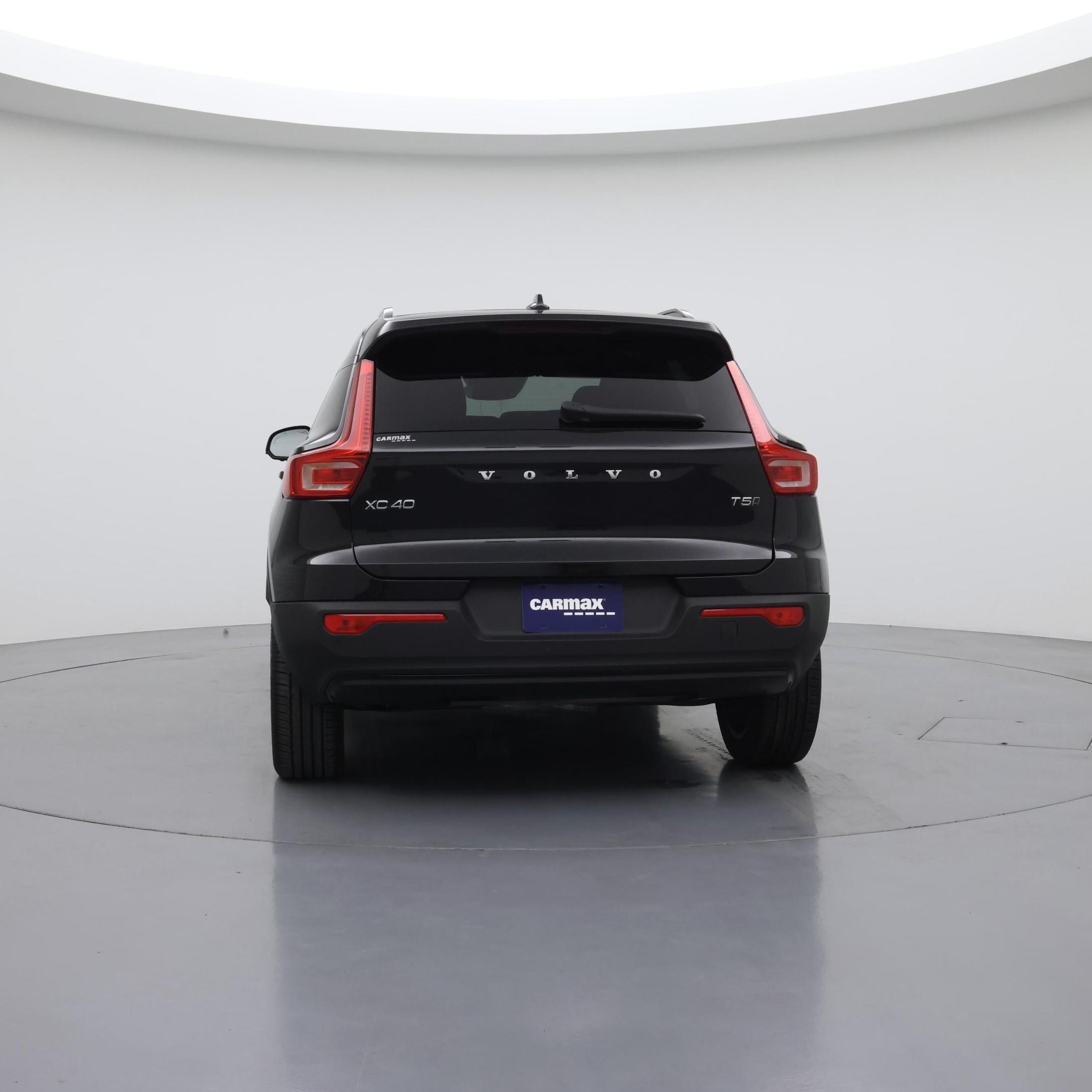 Thumbnail: 2022 Volvo XC40 - 6