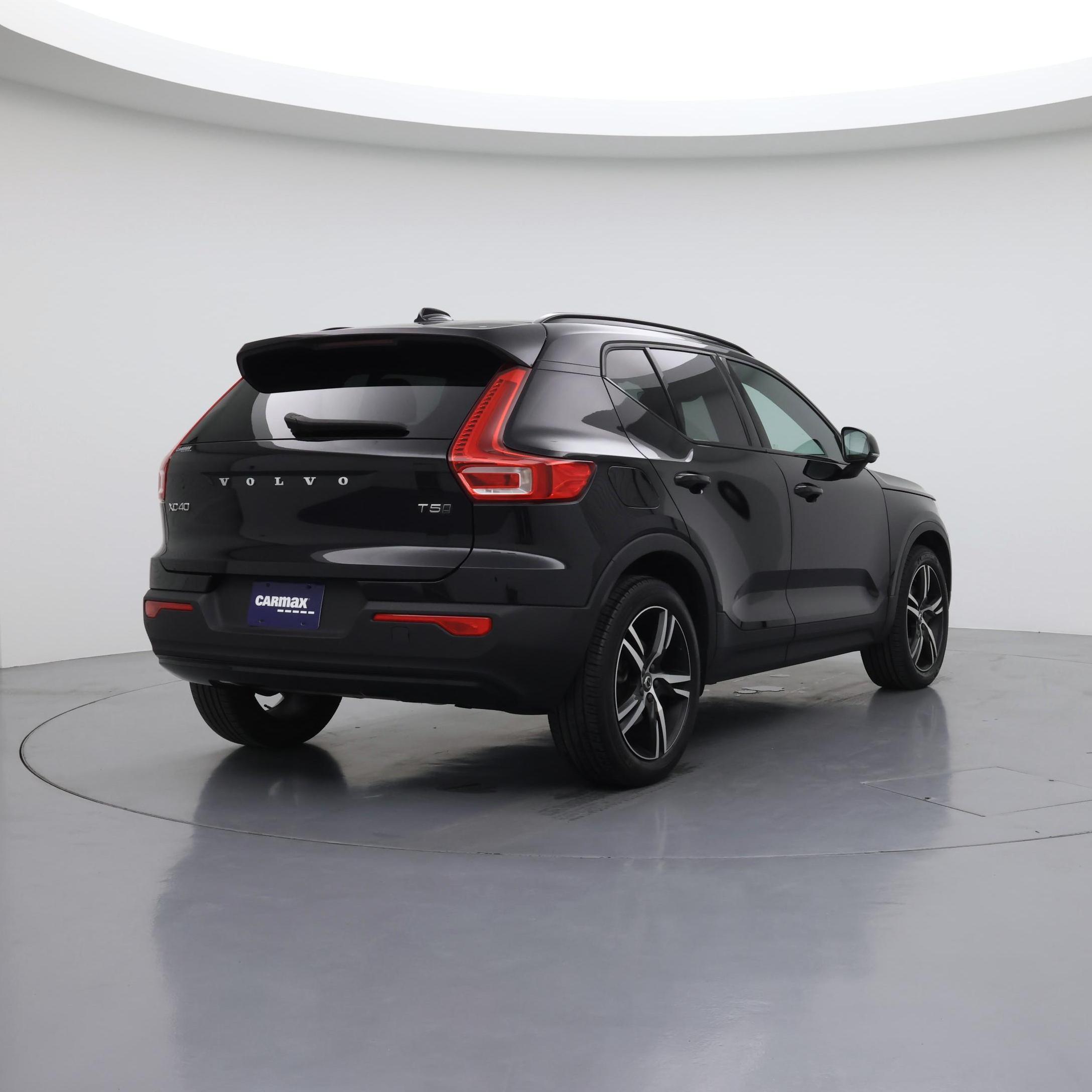 Thumbnail: 2022 Volvo XC40 - 8