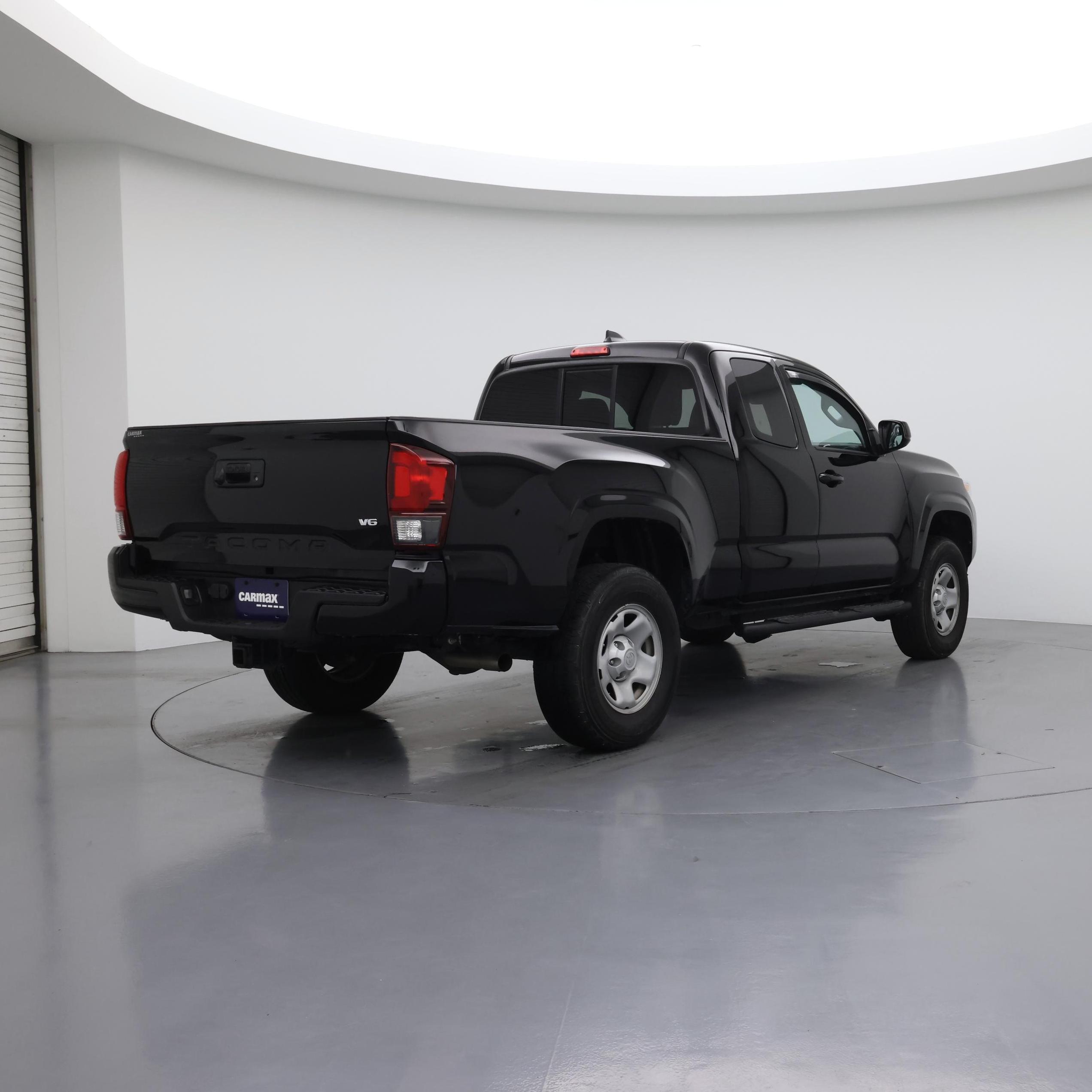 Thumbnail: 2023 Toyota Tacoma - 8