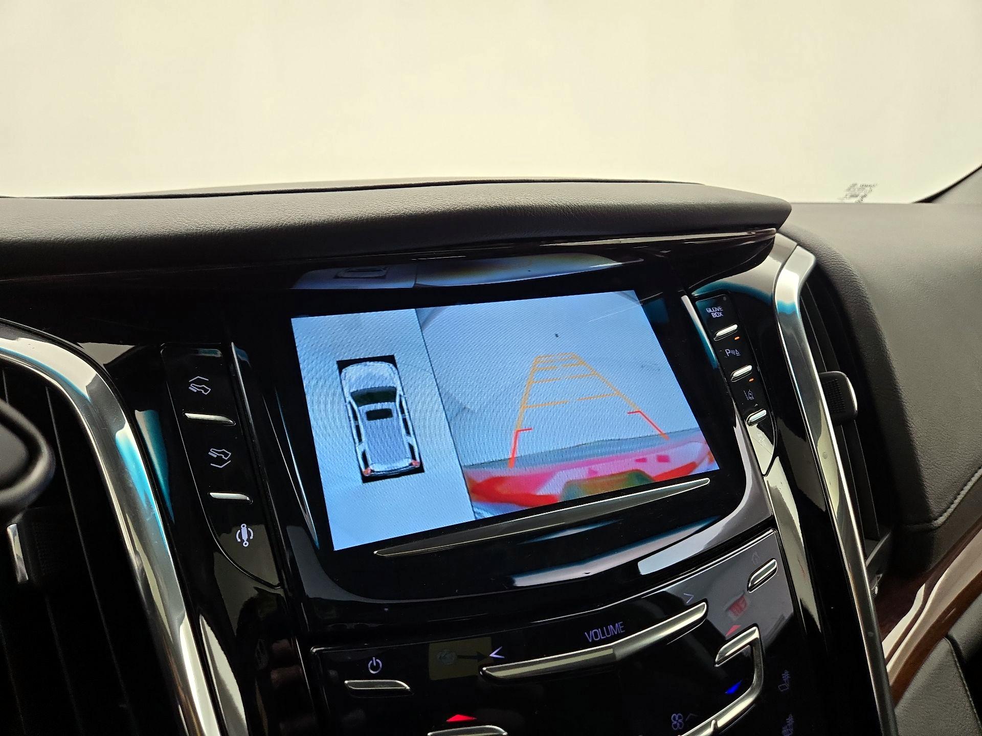 Thumbnail: 2015 Cadillac Escalade - 14