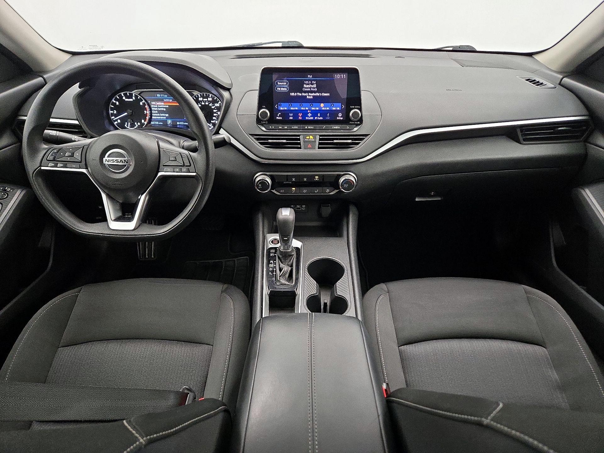 Thumbnail: 2019 Nissan Altima - 9