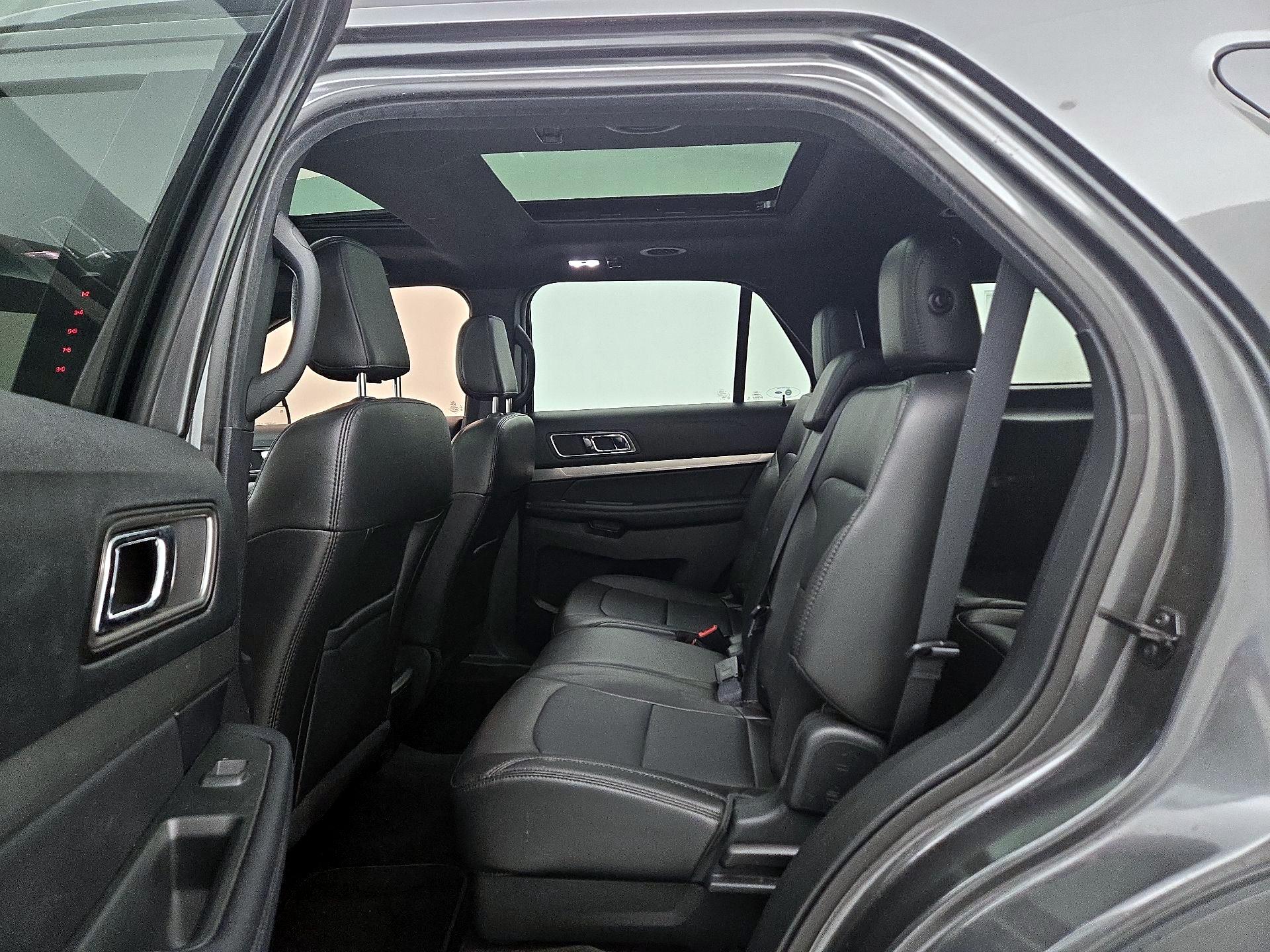 Thumbnail: 2018 Ford Explorer - 20