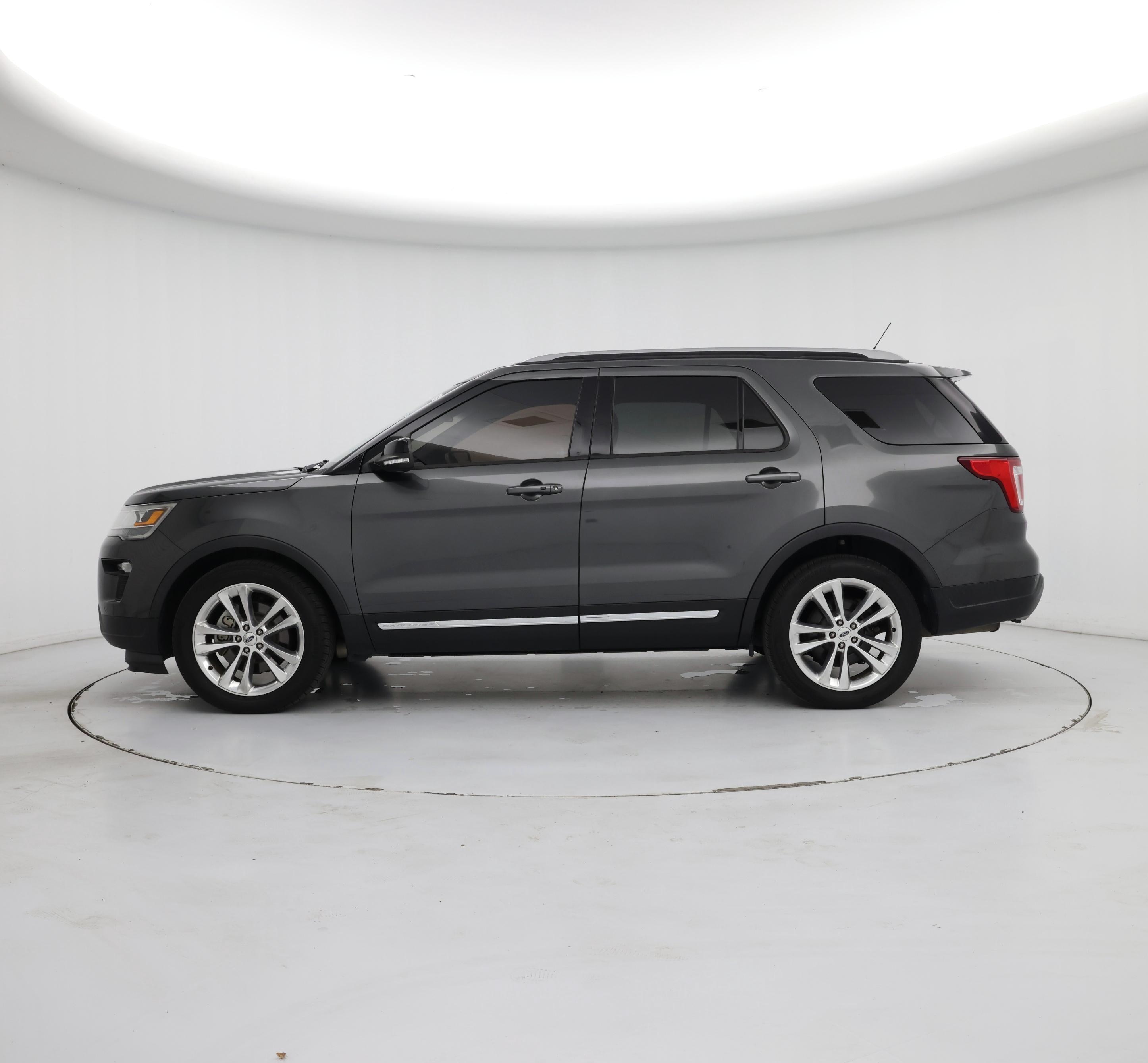 Thumbnail: 2018 Ford Explorer - 3