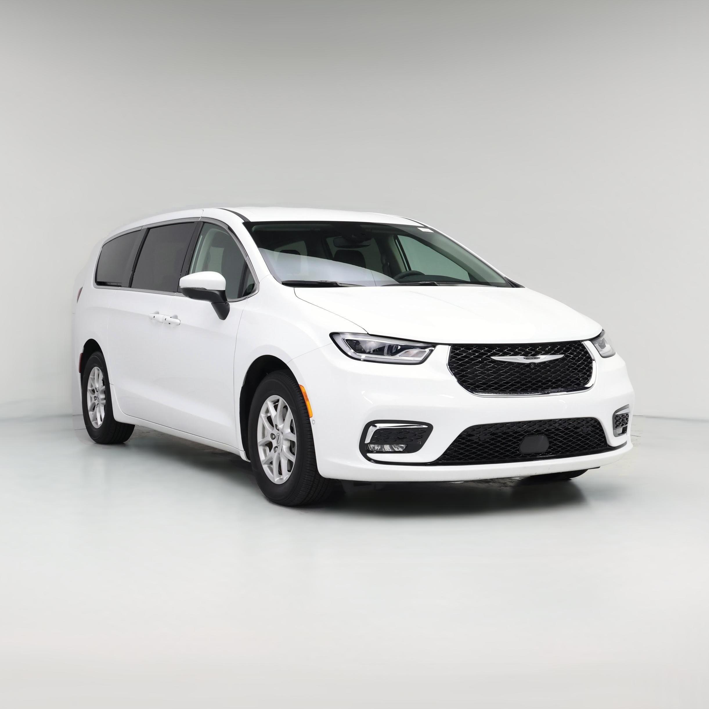 Thumbnail: 2023 Chrysler Pacifica - 1