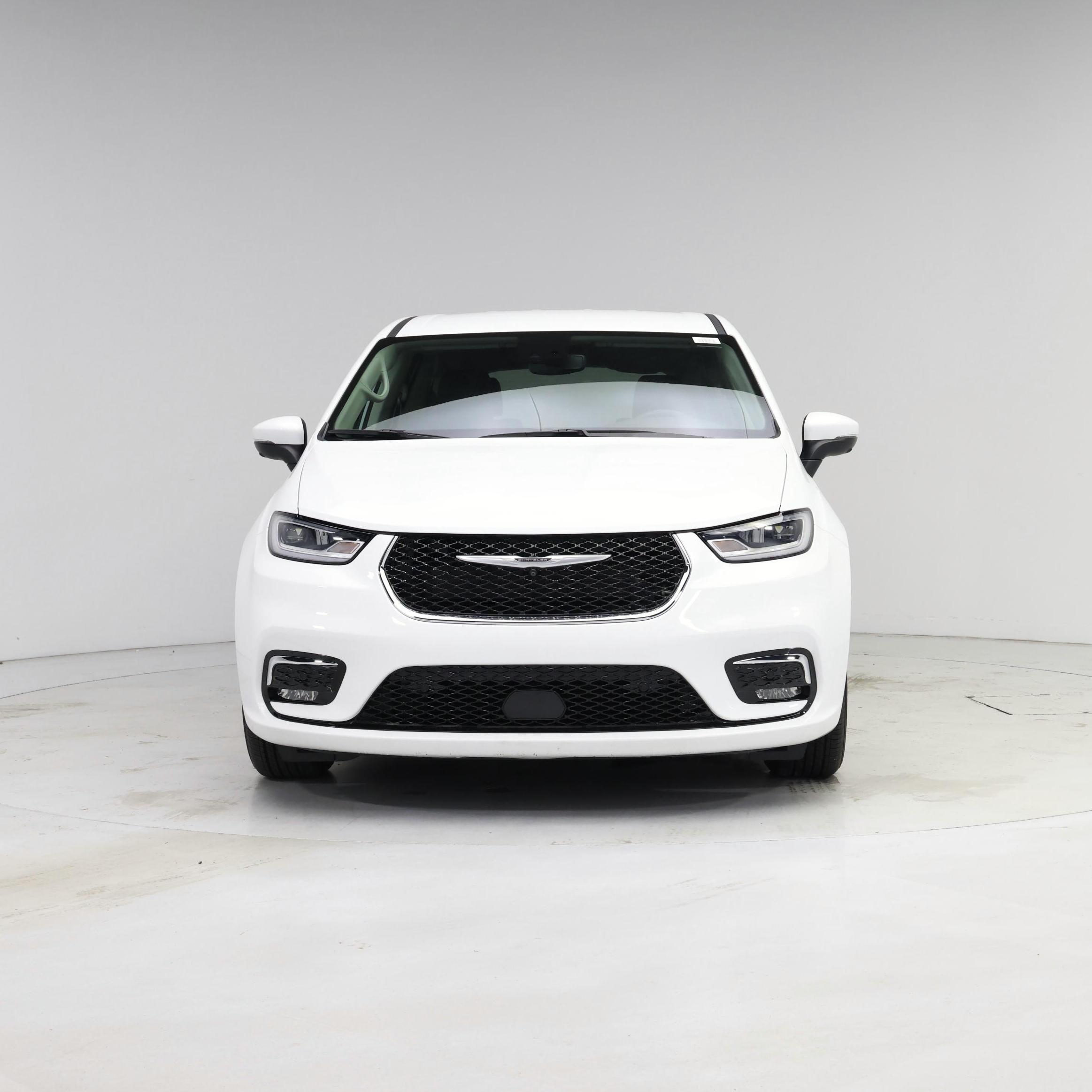 Thumbnail: 2023 Chrysler Pacifica - 5