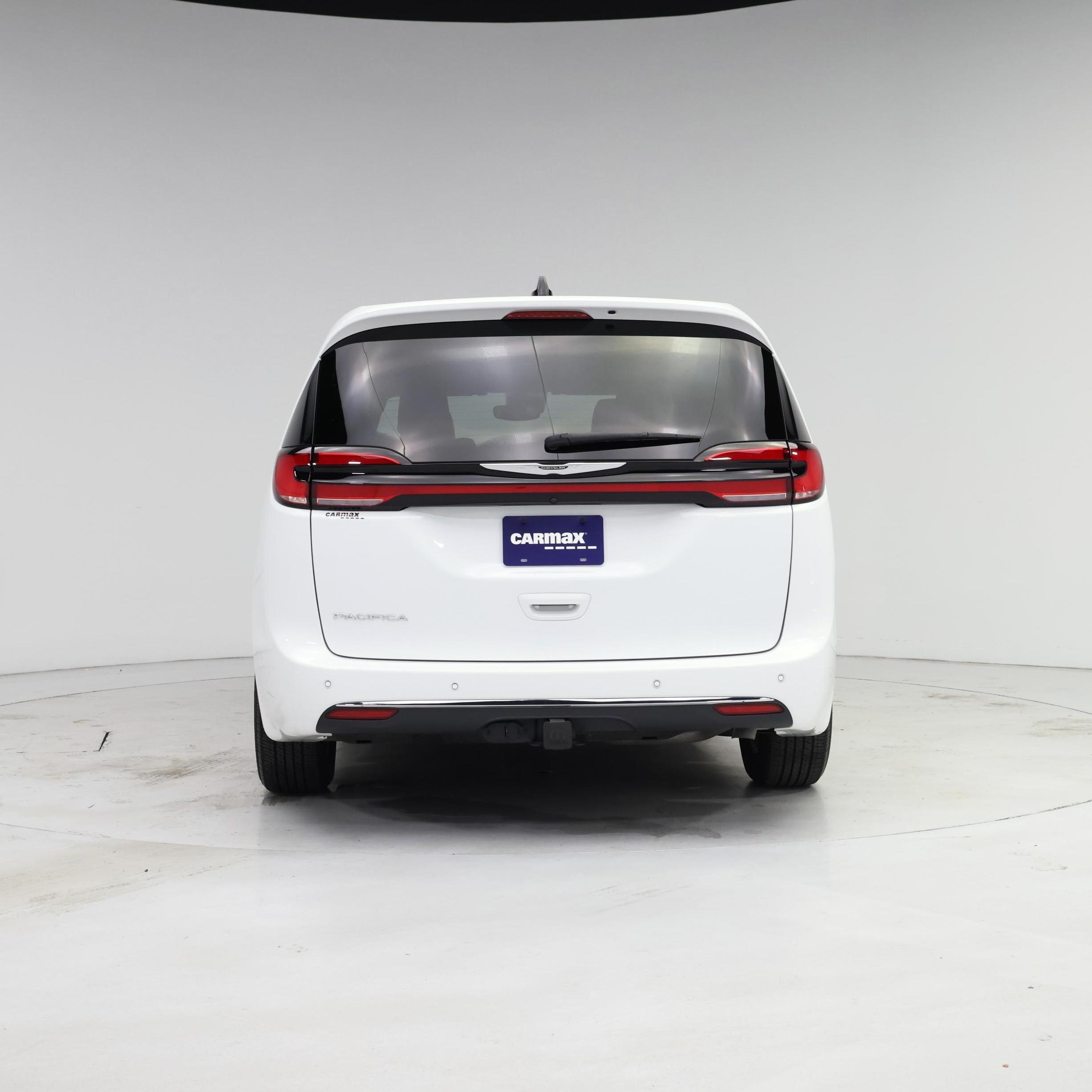 Thumbnail: 2023 Chrysler Pacifica - 6