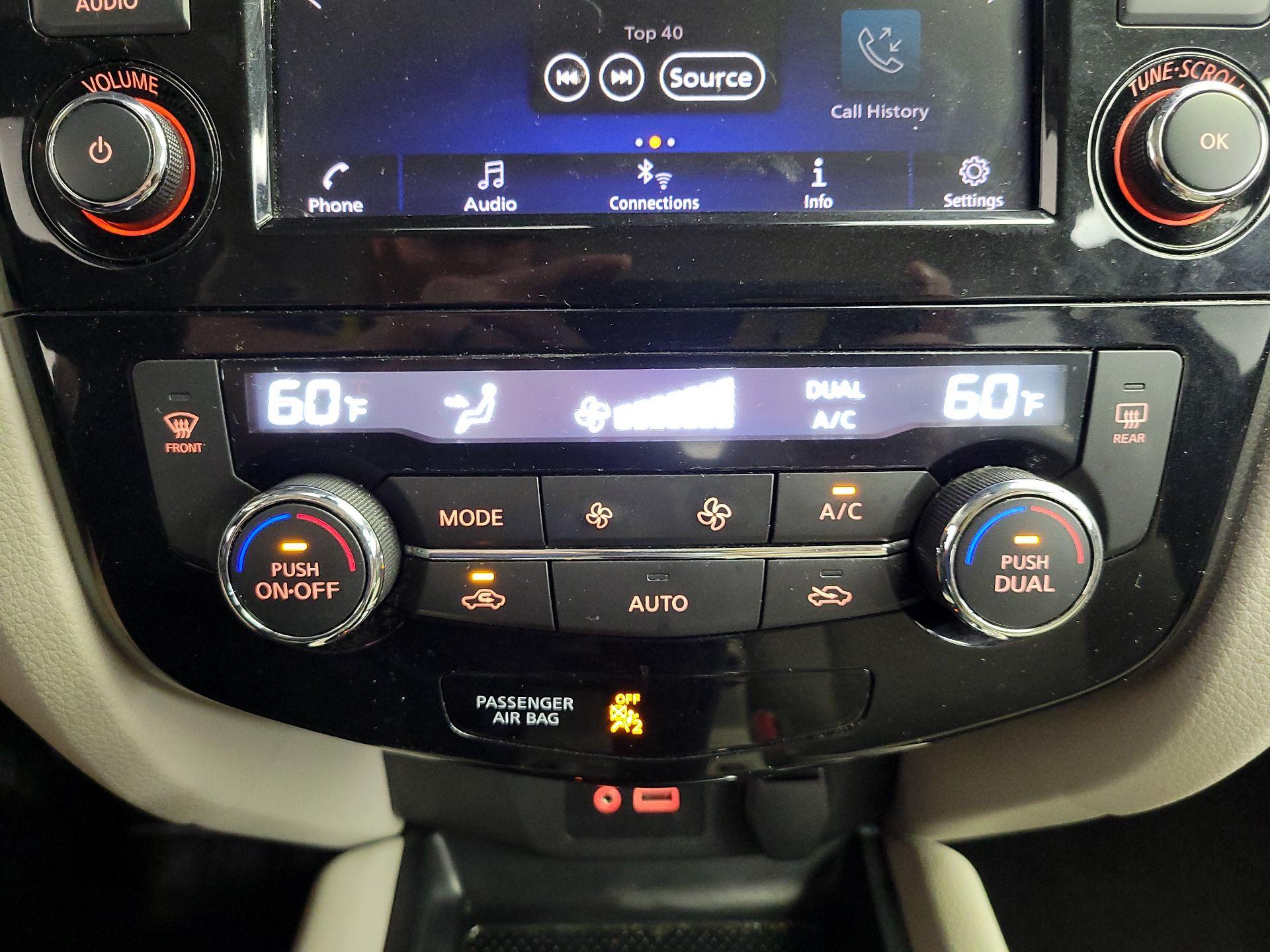 Thumbnail: 2020 Nissan Rogue Sport - 16