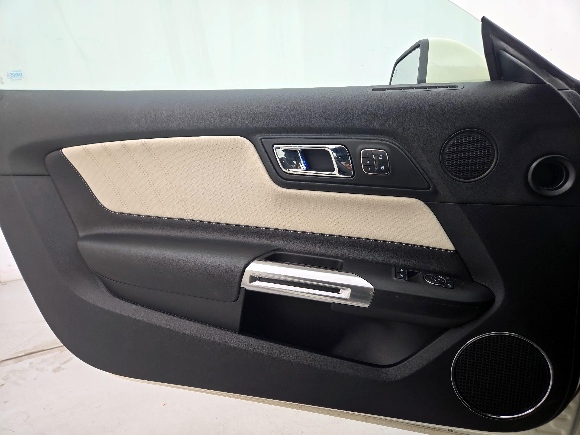 Thumbnail: 2015 Ford Mustang - 12