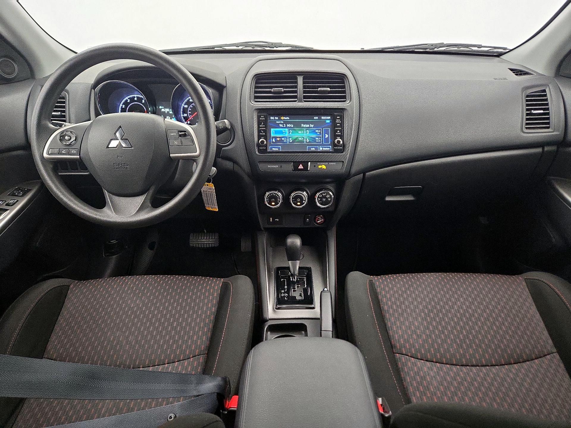 Thumbnail: 2019 Mitsubishi Outlander Sport - 9