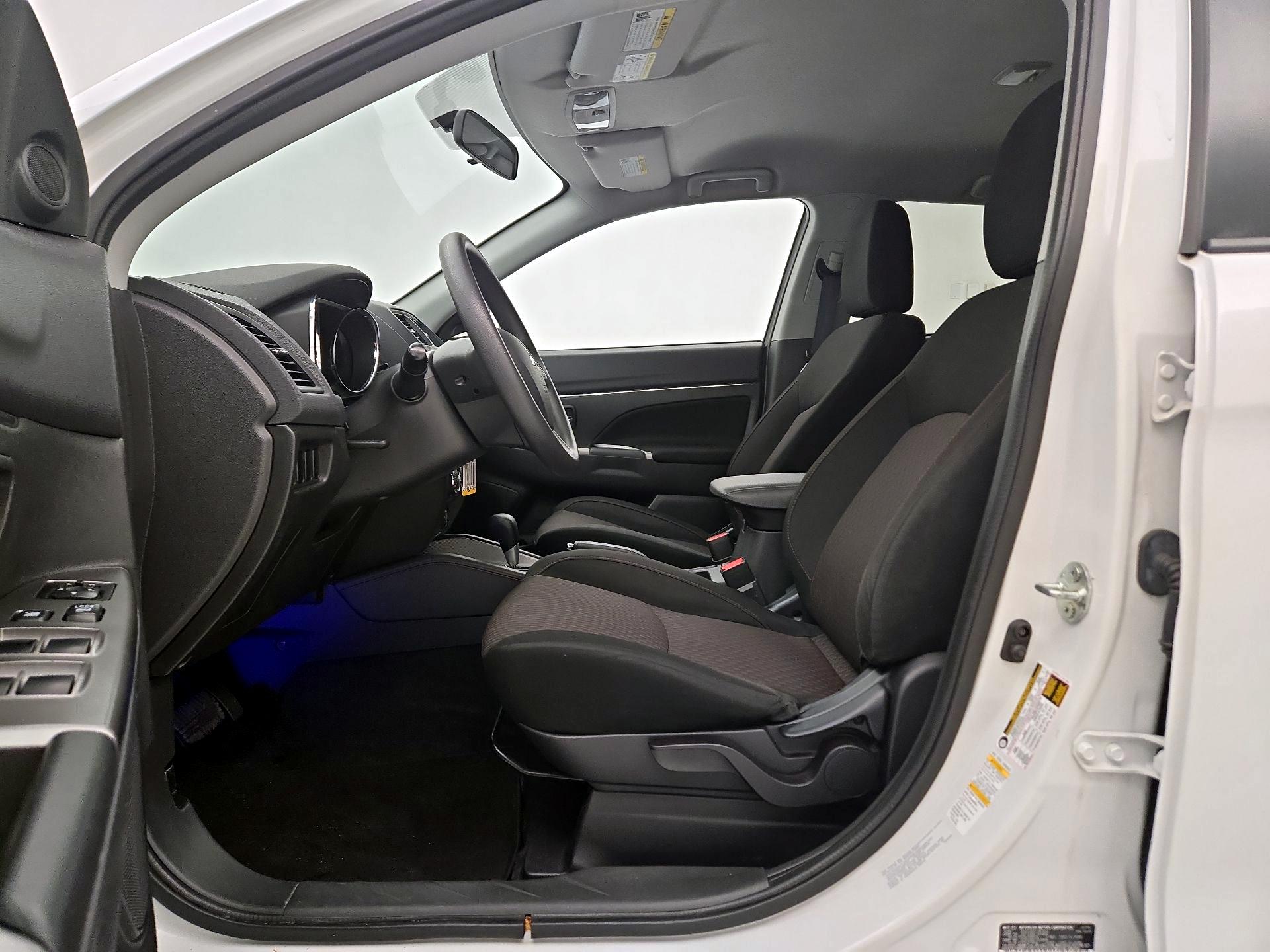 Thumbnail: 2019 Mitsubishi Outlander Sport - 11