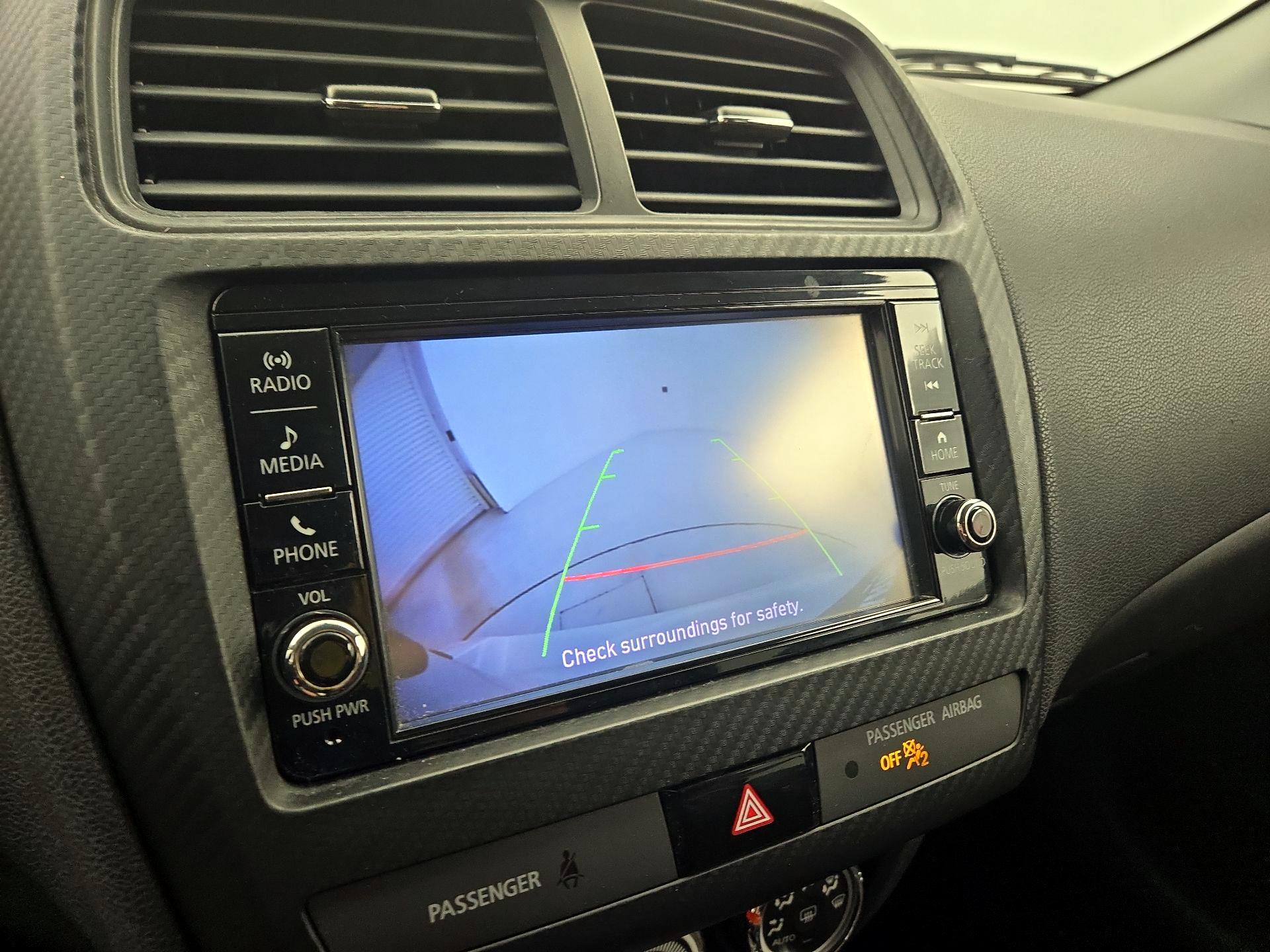 Thumbnail: 2019 Mitsubishi Outlander Sport - 13