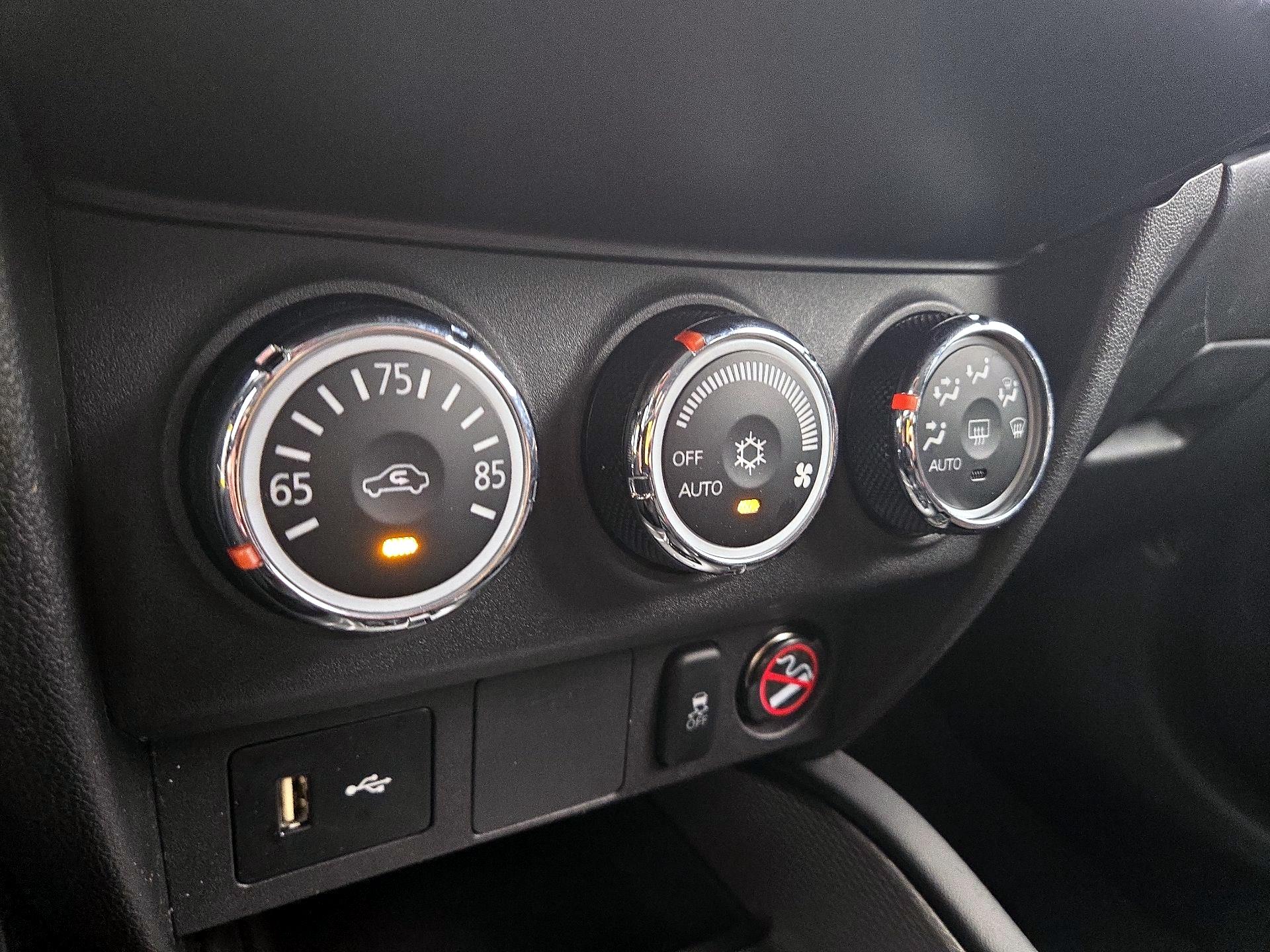 Thumbnail: 2019 Mitsubishi Outlander Sport - 15