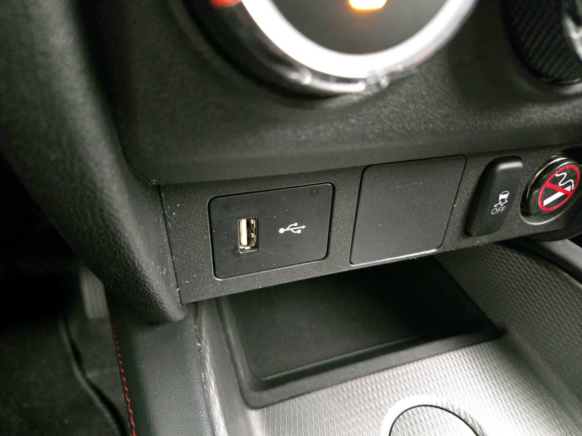 Thumbnail: 2019 Mitsubishi Outlander Sport - 17