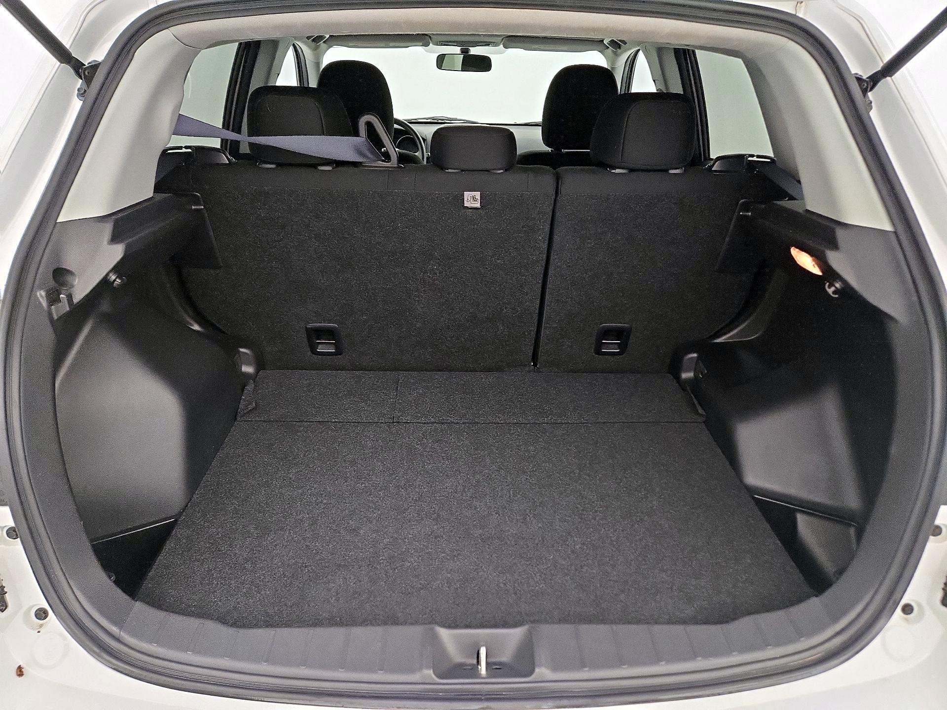 Thumbnail: 2019 Mitsubishi Outlander Sport - 19