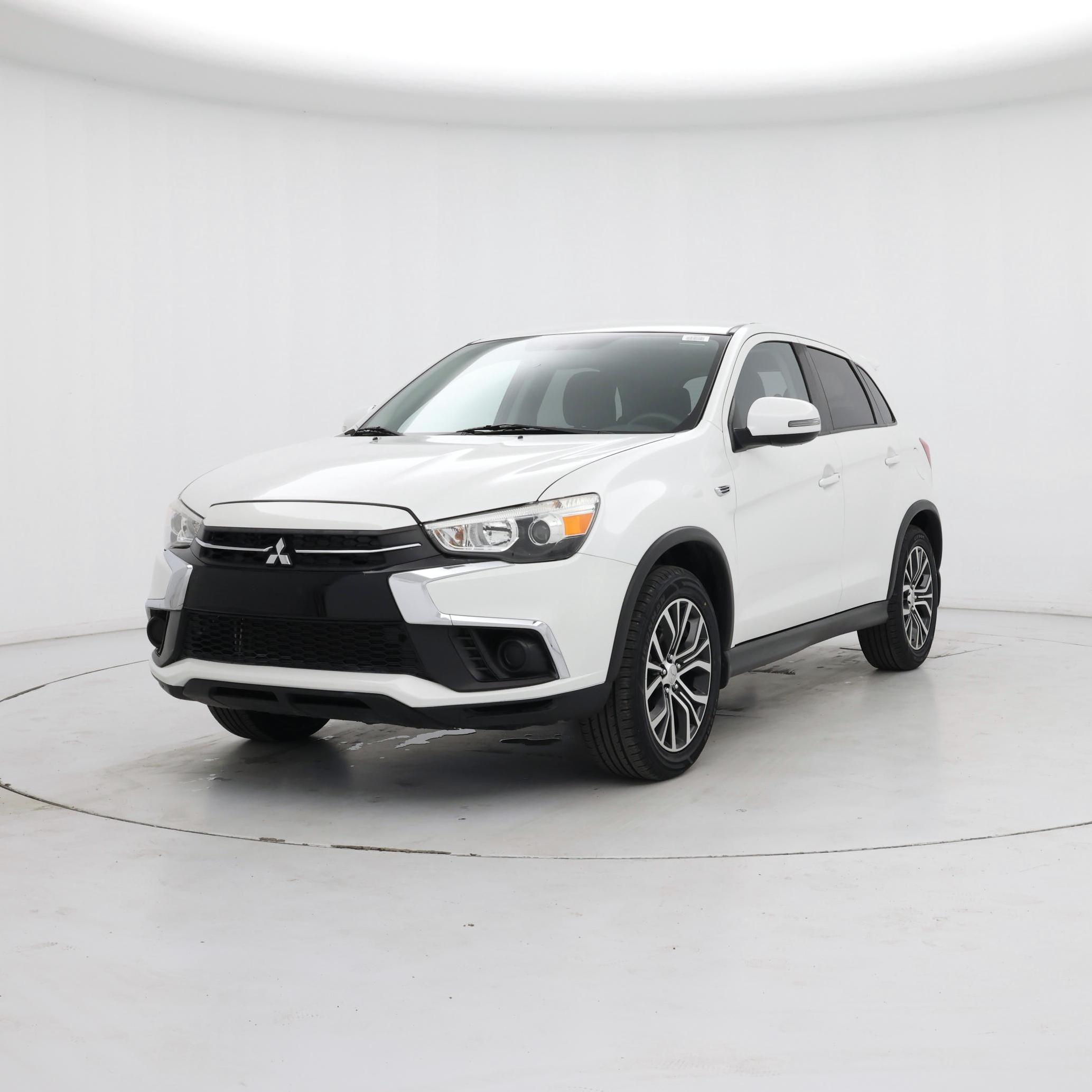 Thumbnail: 2019 Mitsubishi Outlander Sport - 4