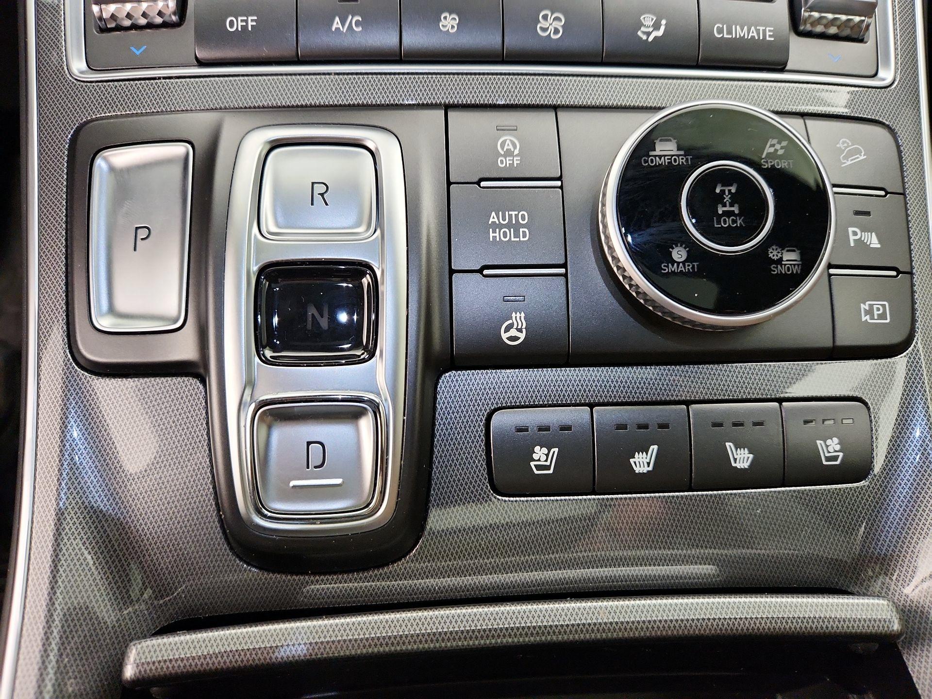 Thumbnail: 2023 Hyundai Santa Fe - 18