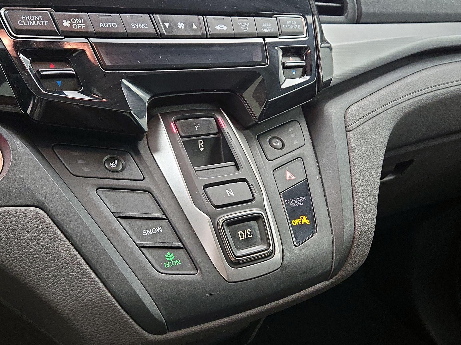Thumbnail: 2018 Honda Odyssey - 17