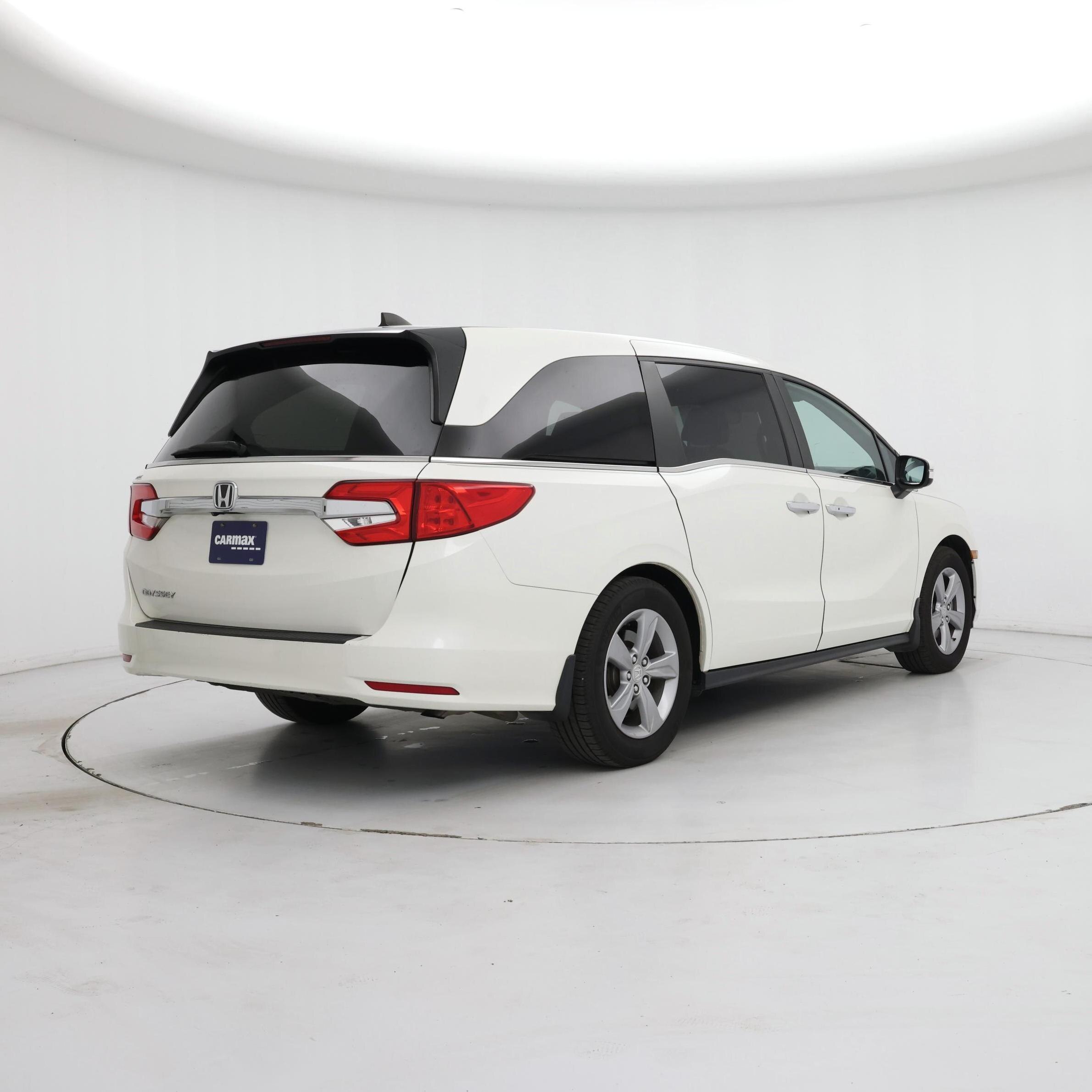 Thumbnail: 2018 Honda Odyssey - 8