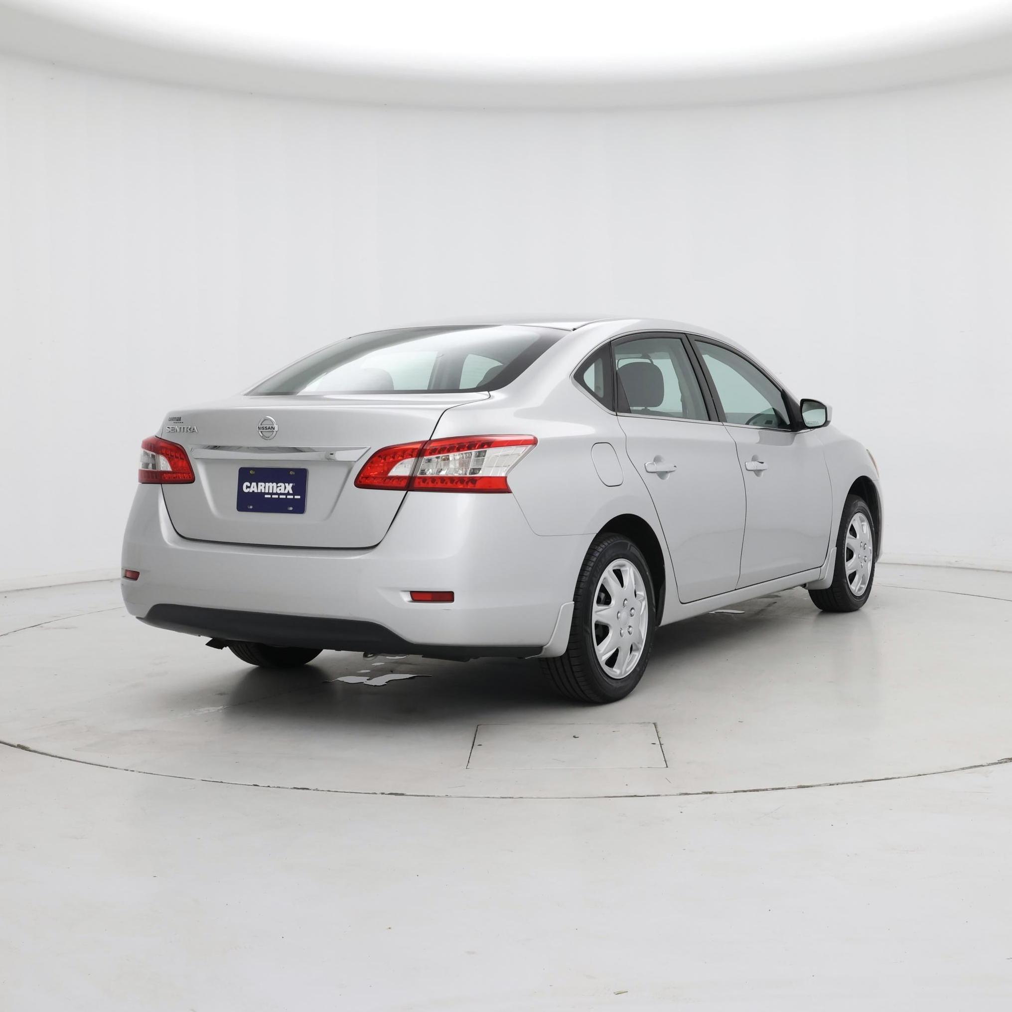 Thumbnail: 2015 Nissan Sentra - 8