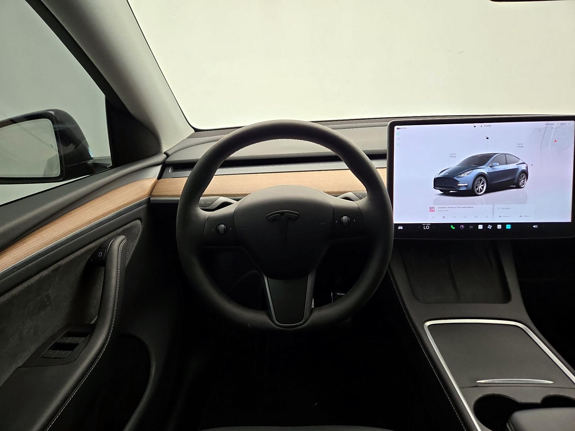 Thumbnail: 2024 Tesla Model Y - 10