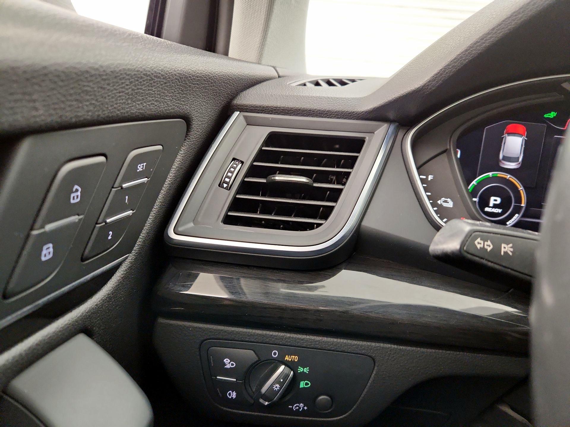 Thumbnail: 2020 Audi Q5 - 13