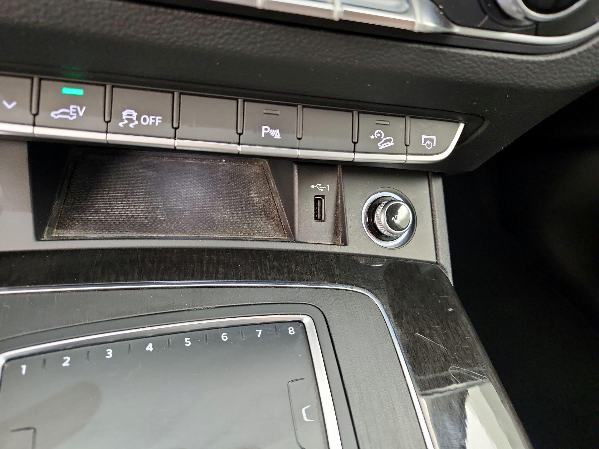 Thumbnail: 2020 Audi Q5 - 19