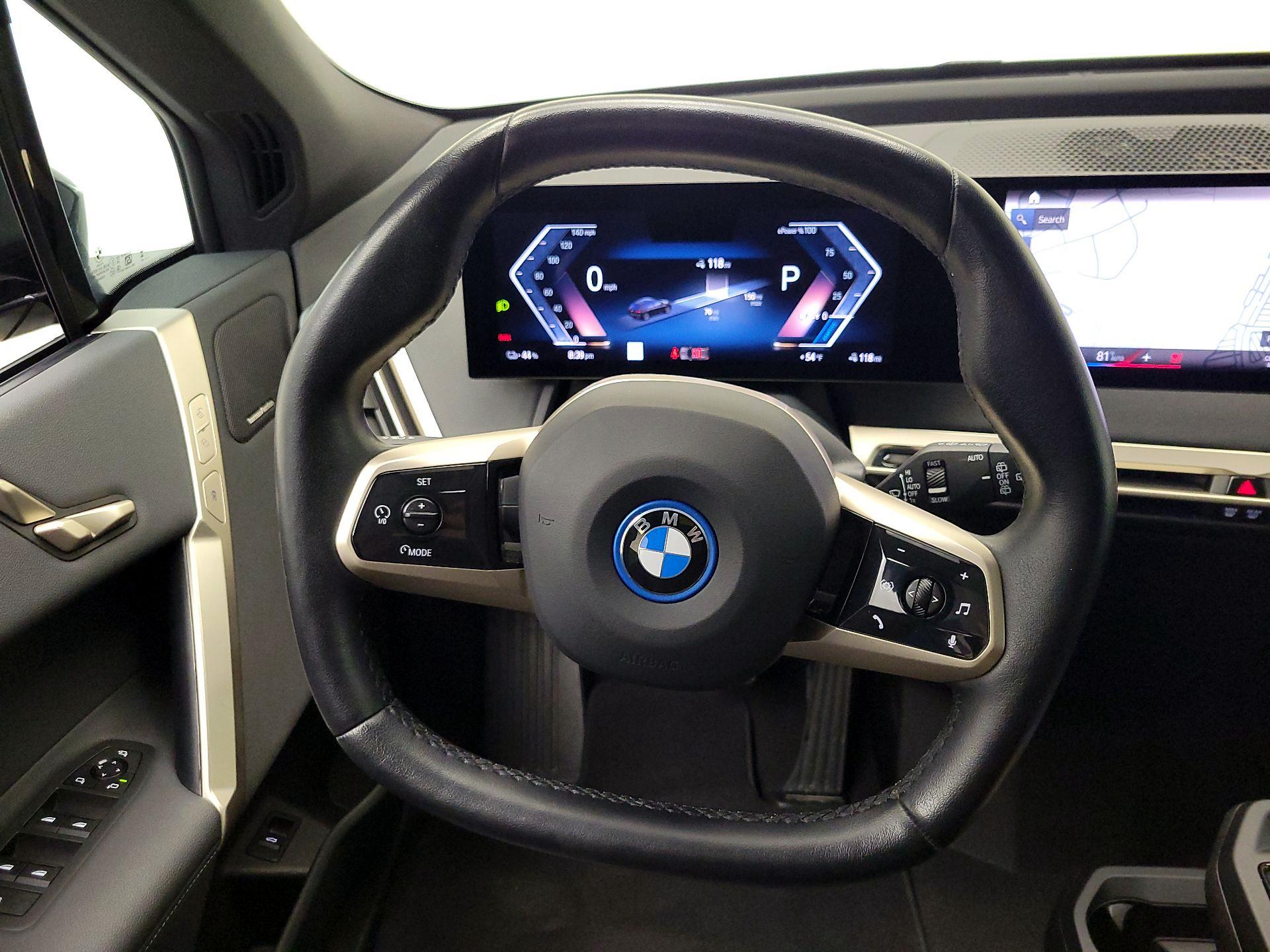 Thumbnail: 2024 BMW iX - 10