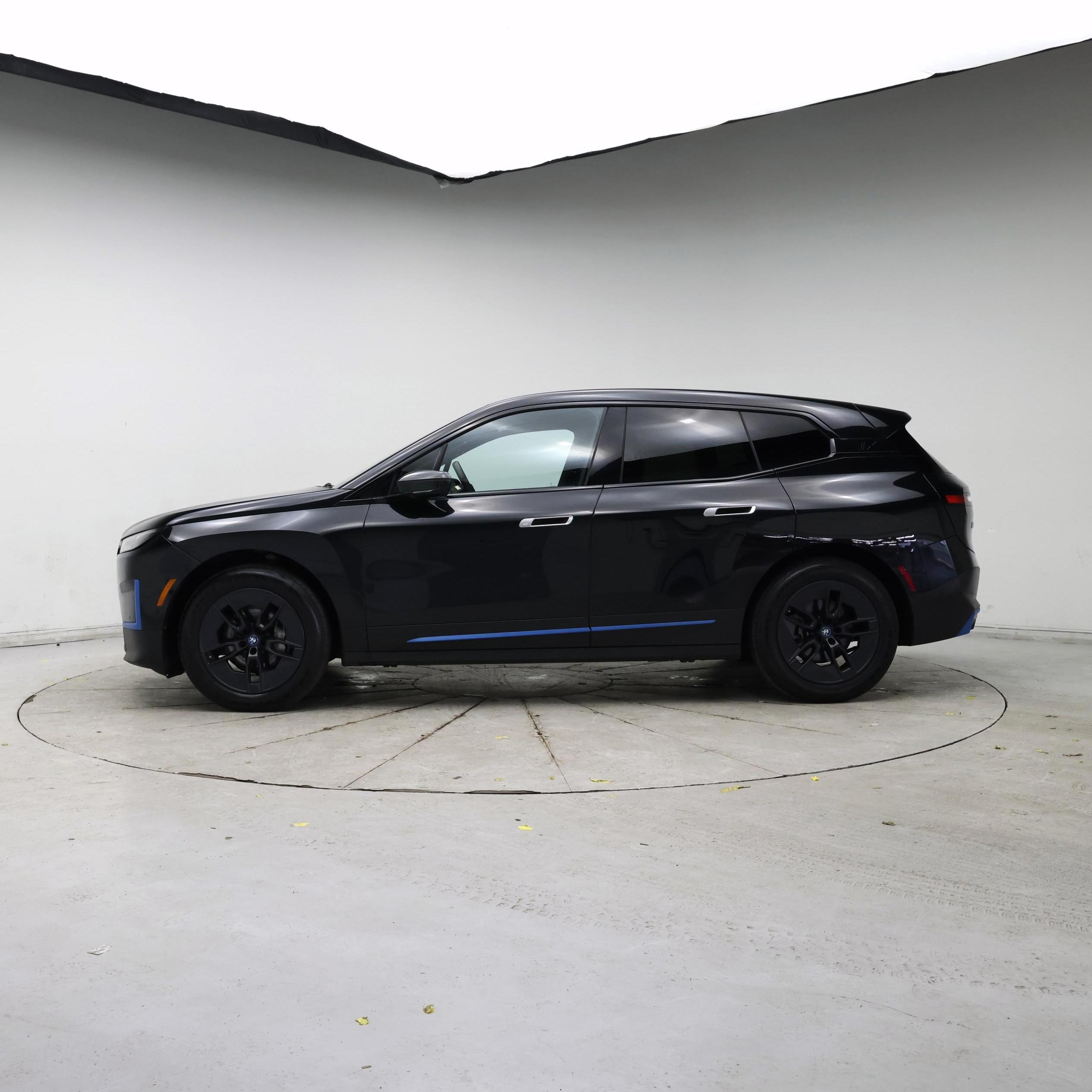 Thumbnail: 2024 BMW iX - 3