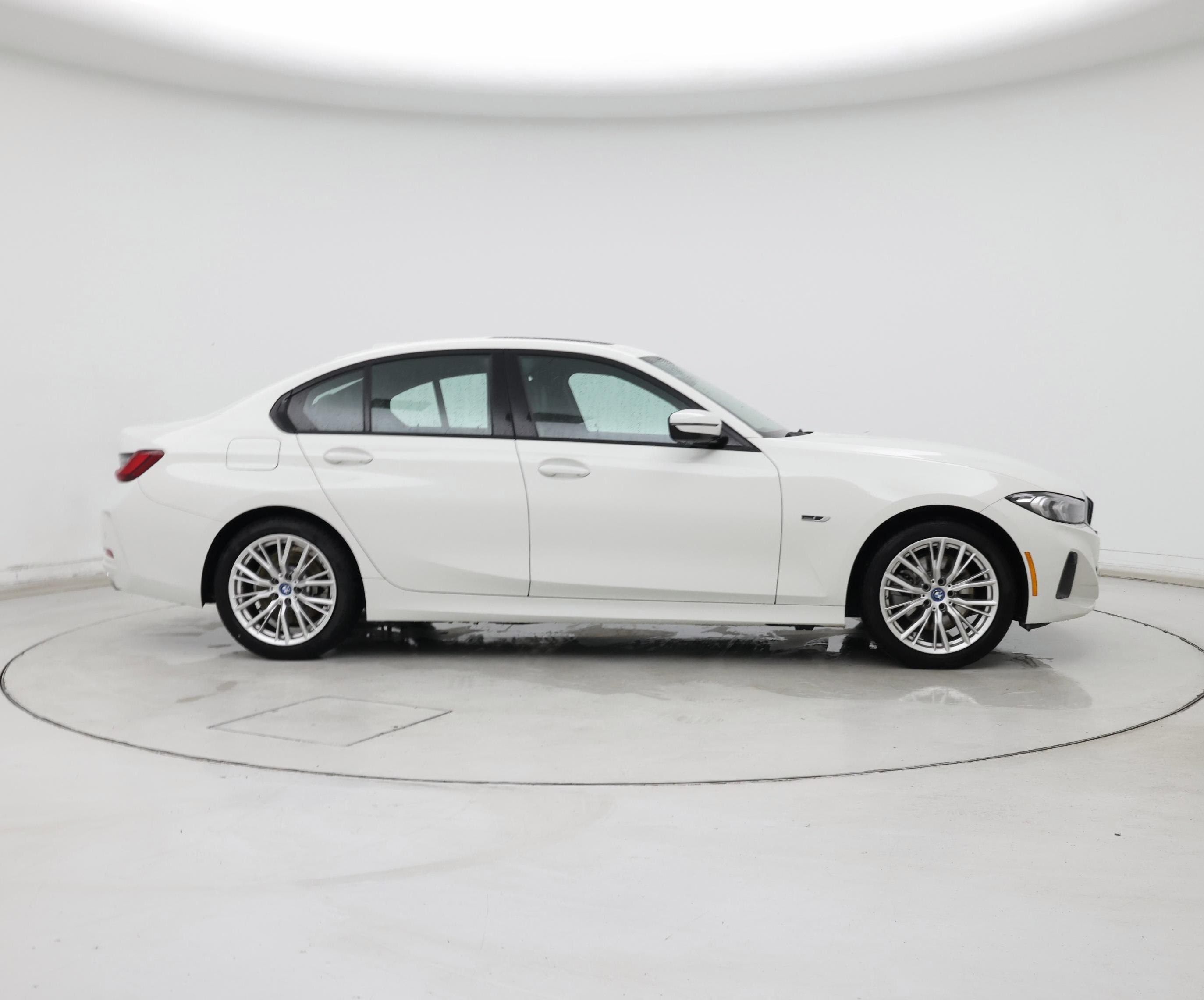 Thumbnail: 2023 BMW 3 Series - 7