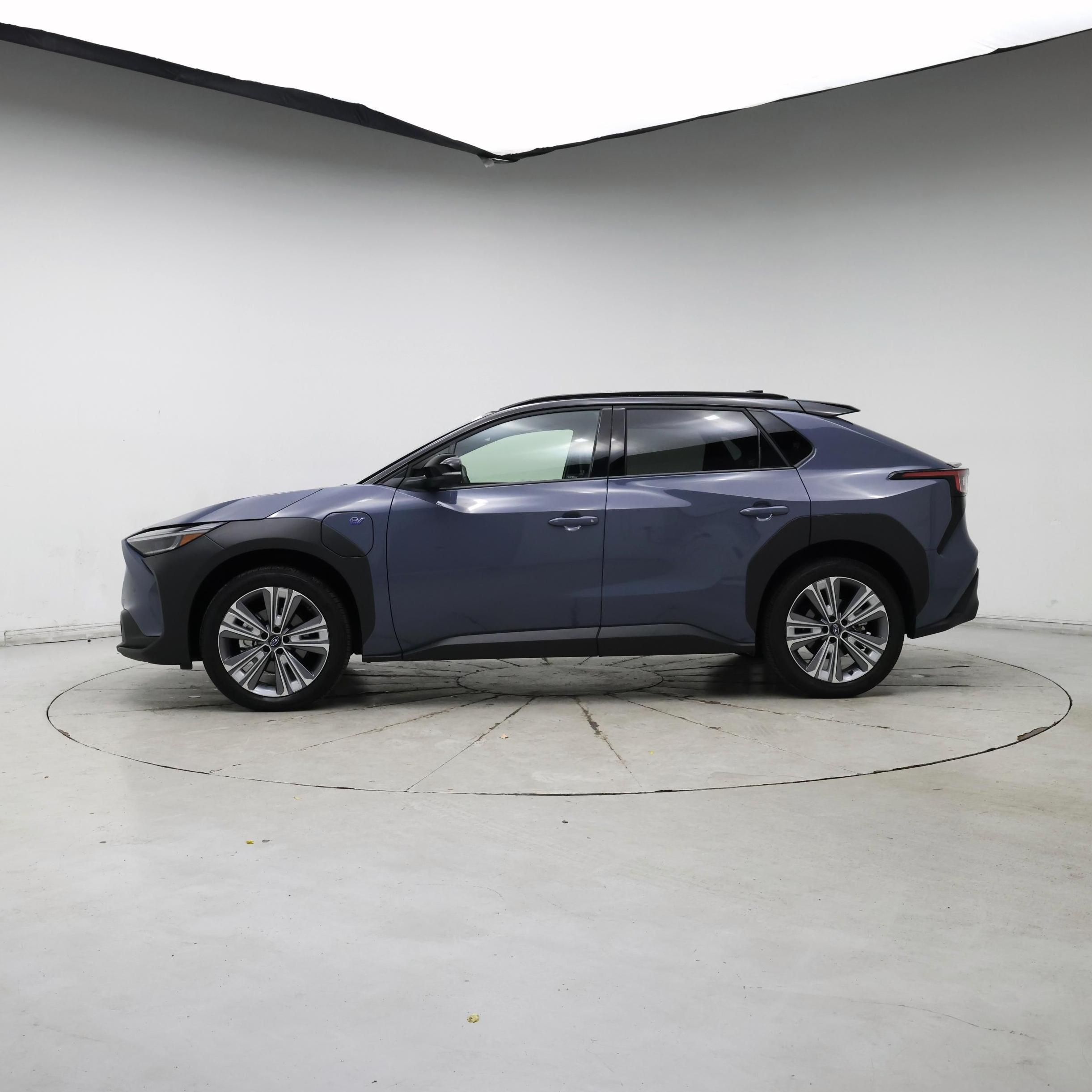 Thumbnail: 2023 Subaru Solterra - 3